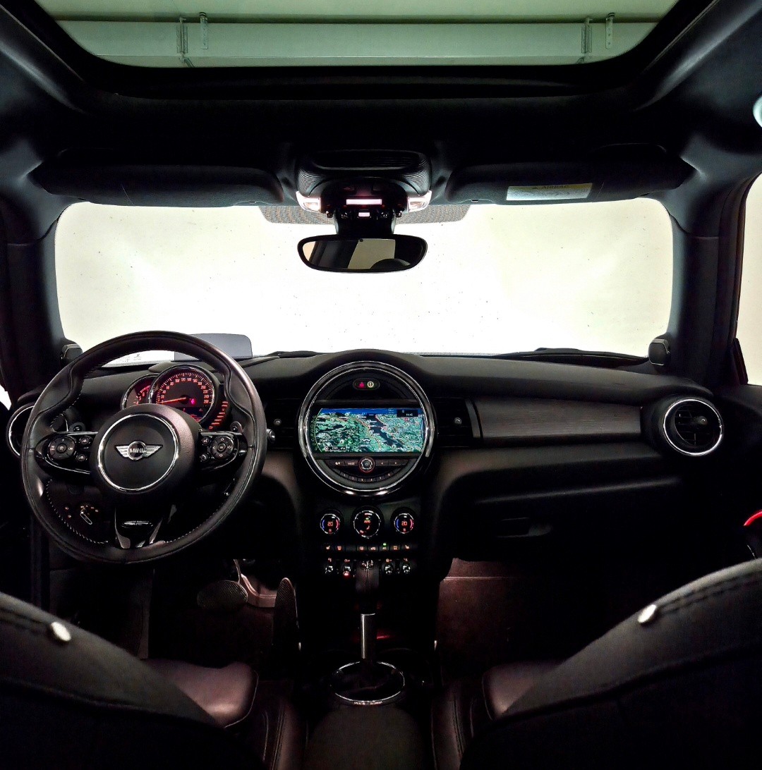 MINI Cooper S Trafalgar-image-2