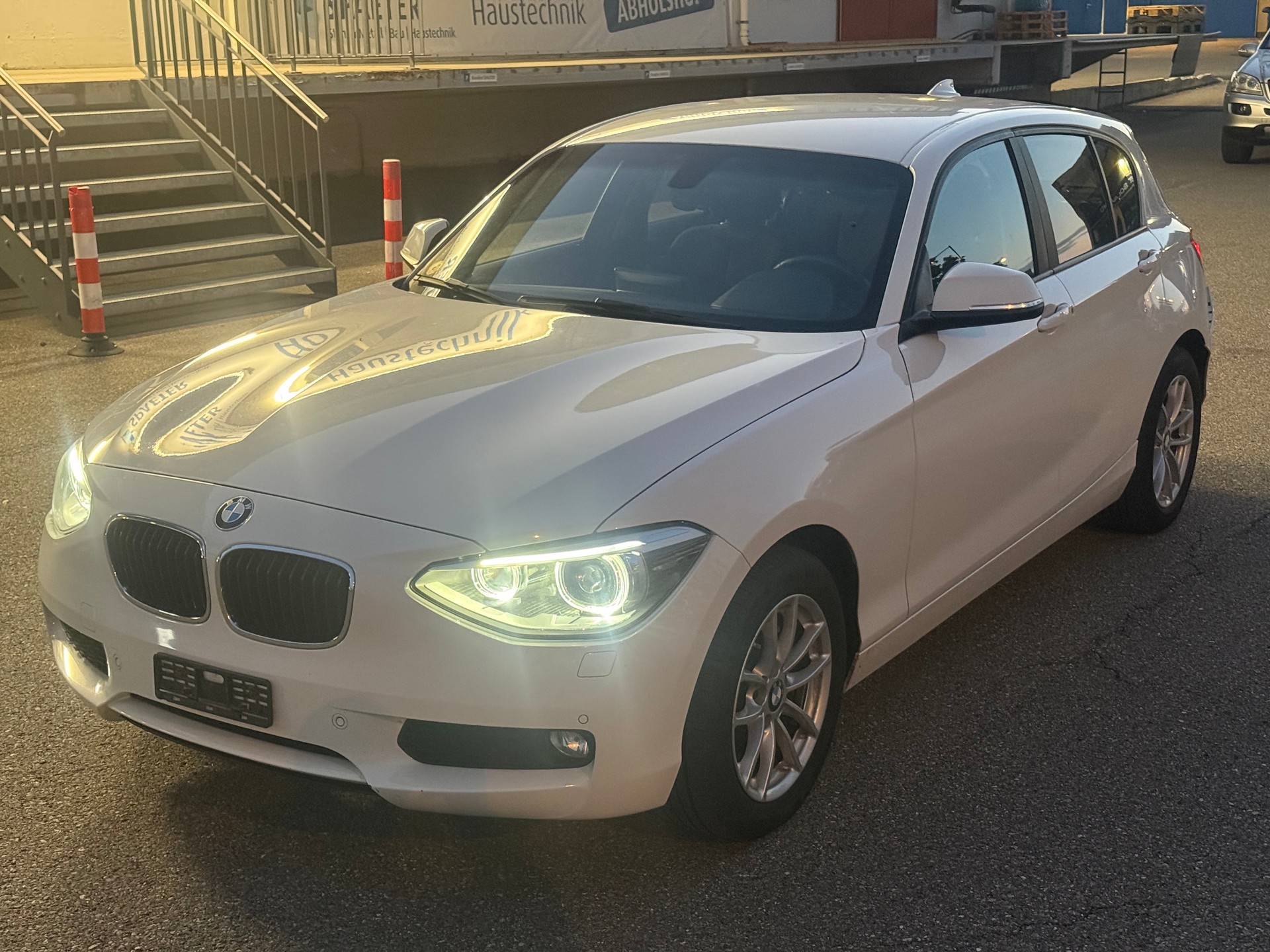 BMW 116d Sport Line Steptronic-image-0
