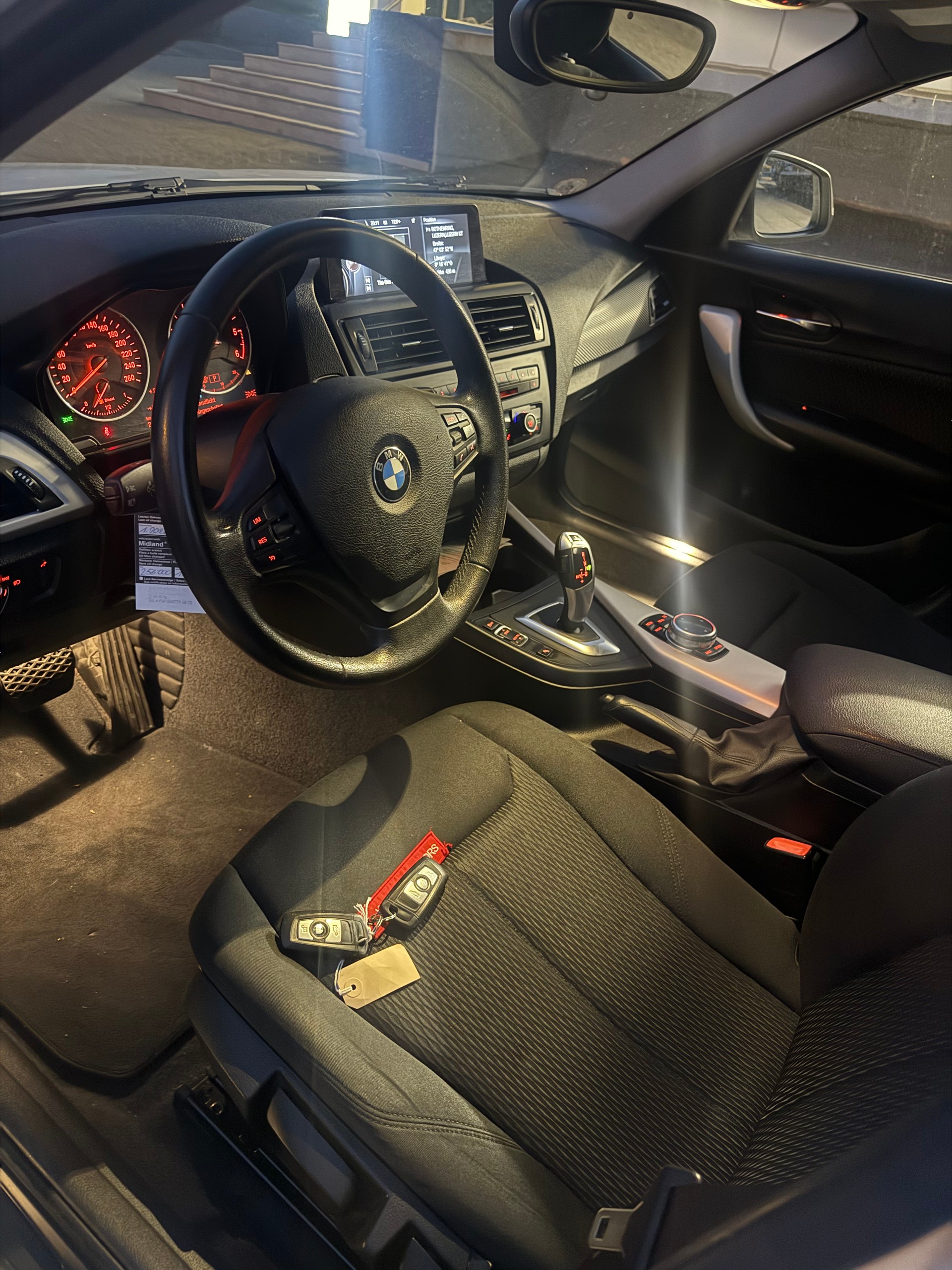 BMW 116d Sport Line Steptronic-image-6