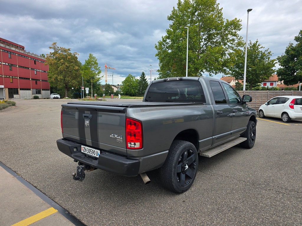 DODGE 1500 5.7 V8 Laramie-image-6