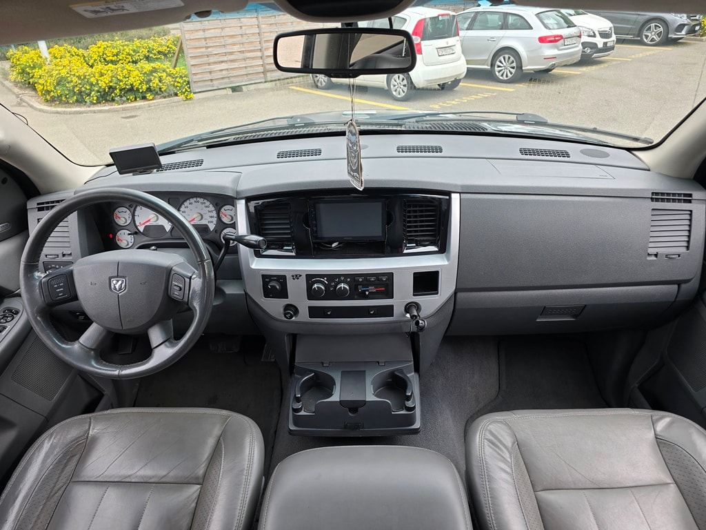 DODGE 1500 5.7 V8 Laramie-image-17