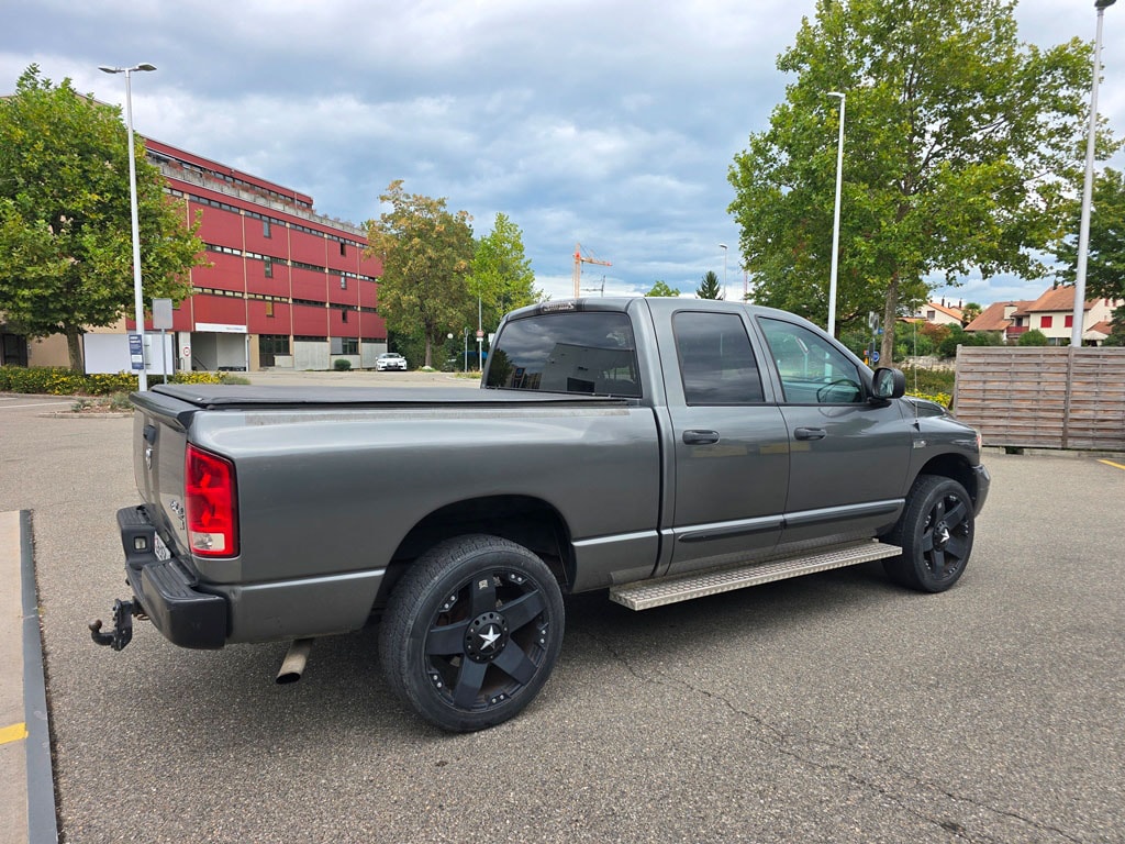 DODGE 1500 5.7 V8 Laramie-image-7