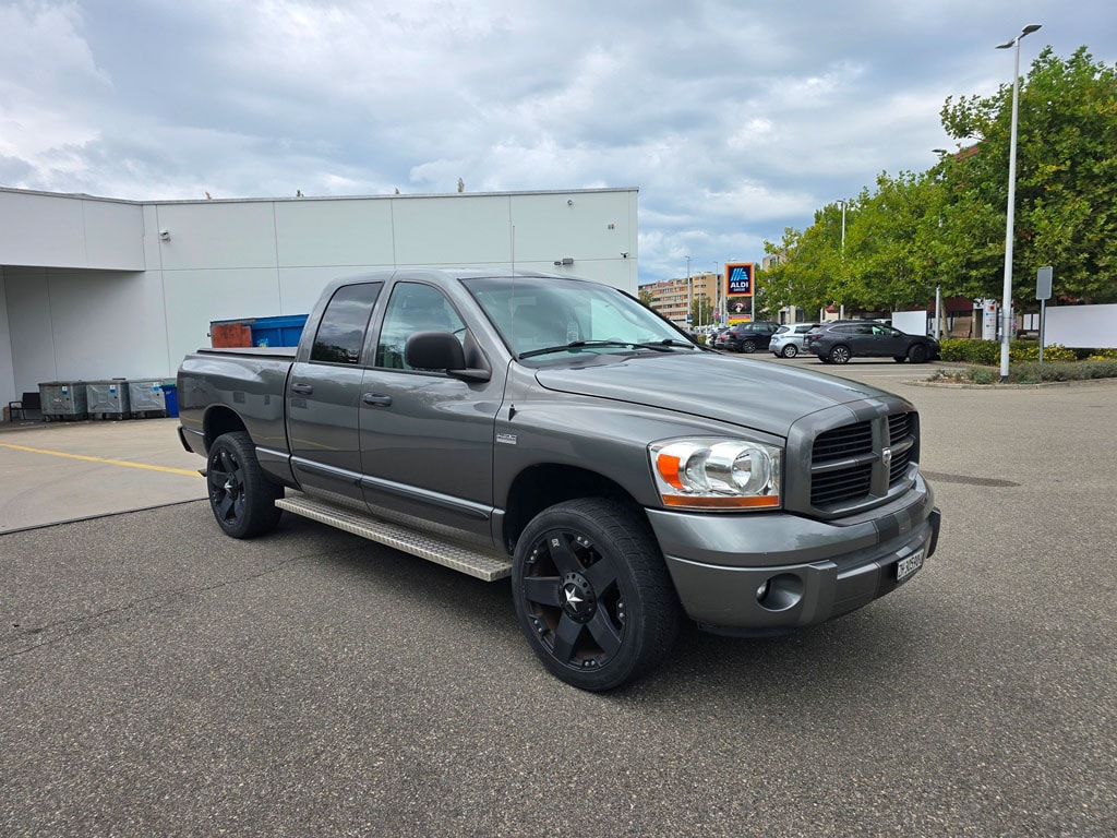 DODGE 1500 5.7 V8 Laramie-image-10