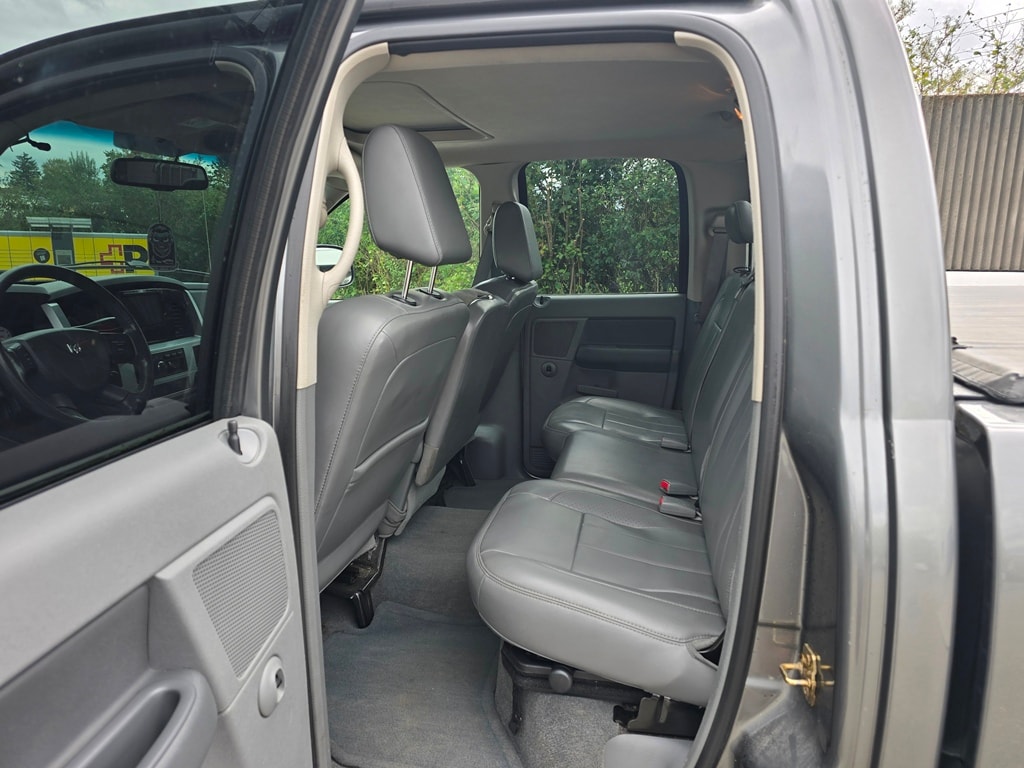 DODGE 1500 5.7 V8 Laramie-image-14