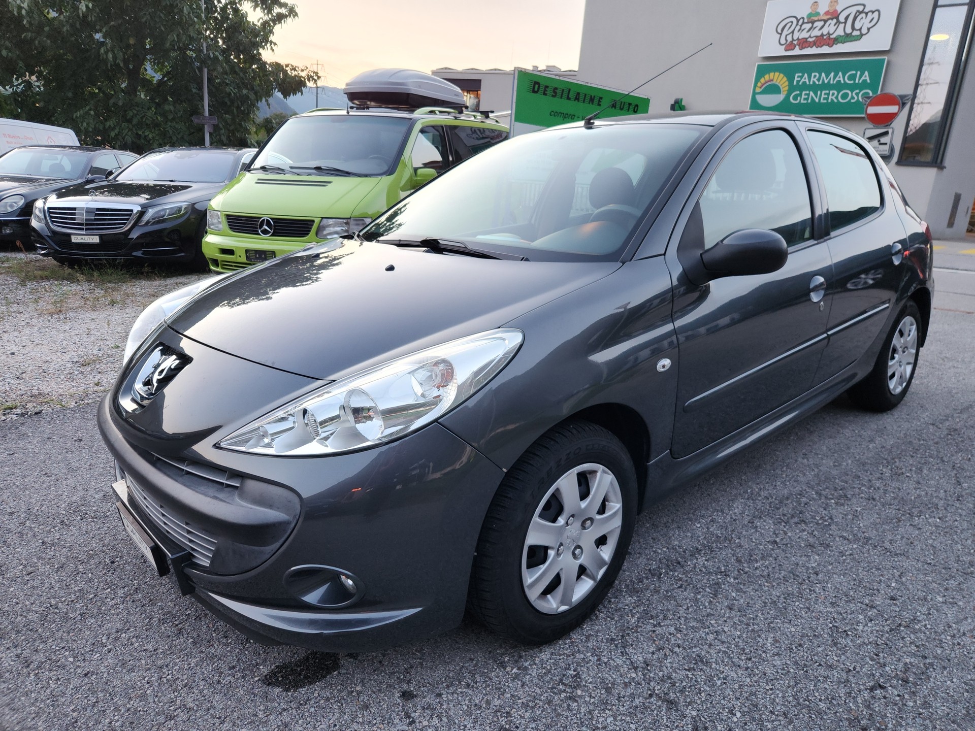 PEUGEOT 206+ 1.4 Trendy-image-1