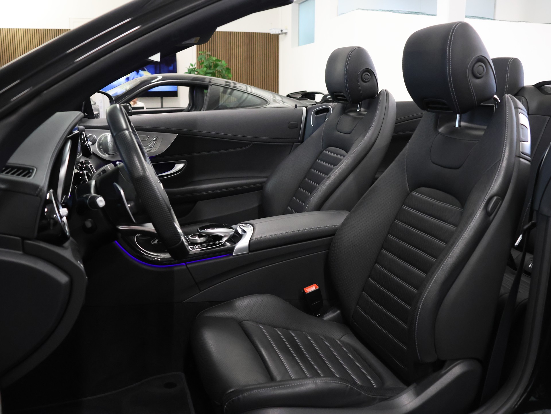 MERCEDES-BENZ C 43 Cabriolet AMG 4Matic 9G-Tronic *SPORT-ABGASANLAGE*-image-10