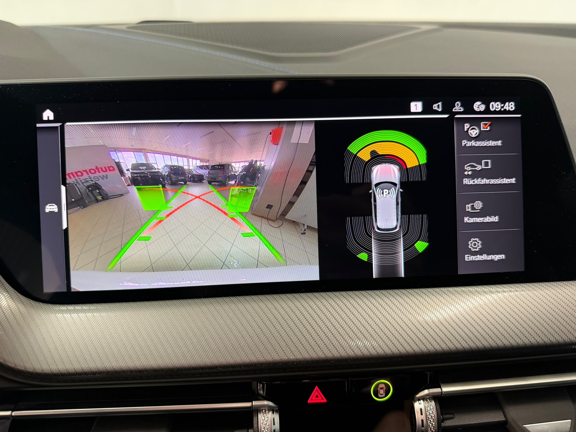 BMW M135i xDrive Steptronic-image-11