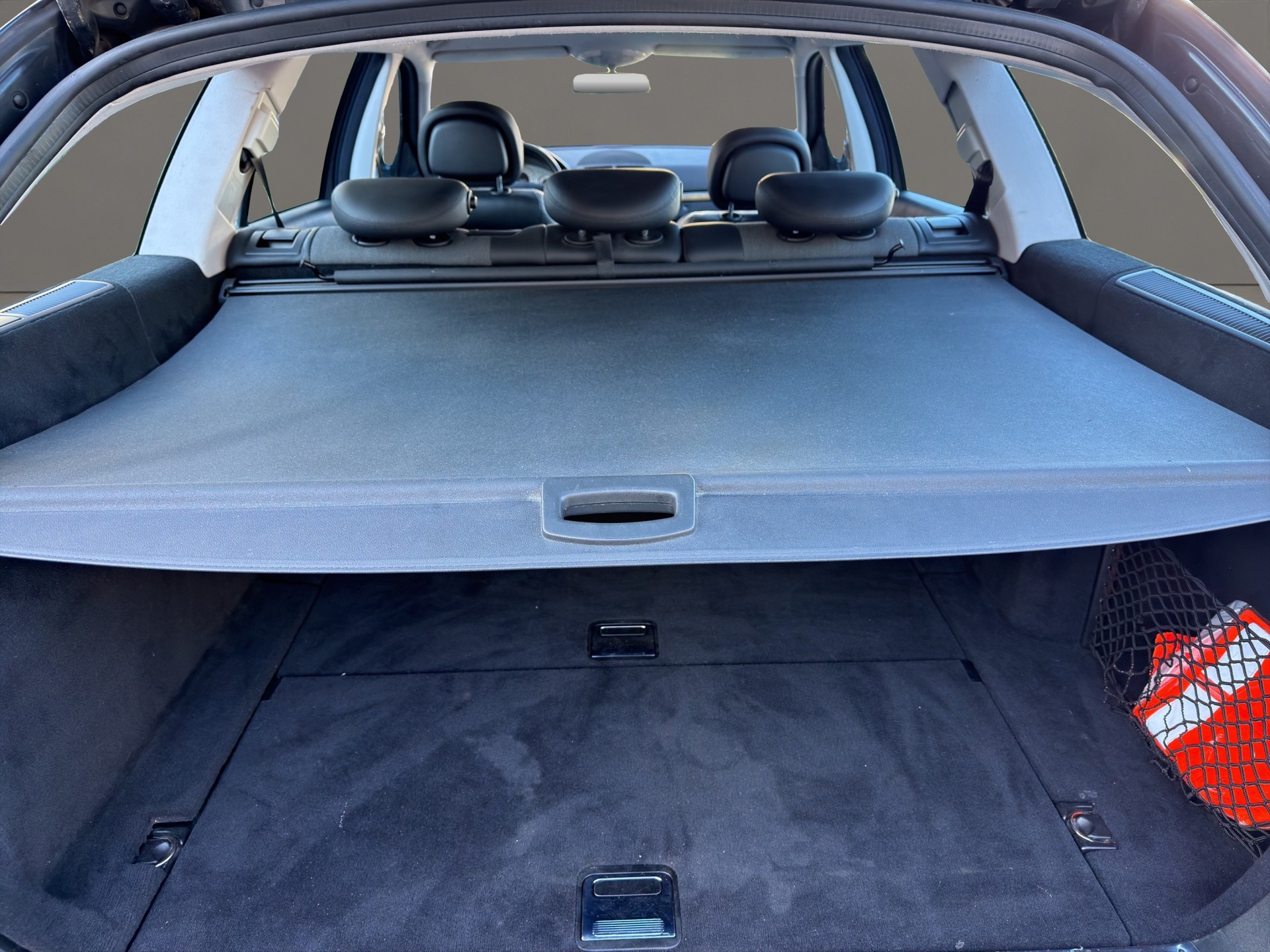 MERCEDES-BENZ E 220 CDI Avantgarde Anhänger 2100 kg ** Ab MFK & Frisch Ab Grossem Service **-image-19