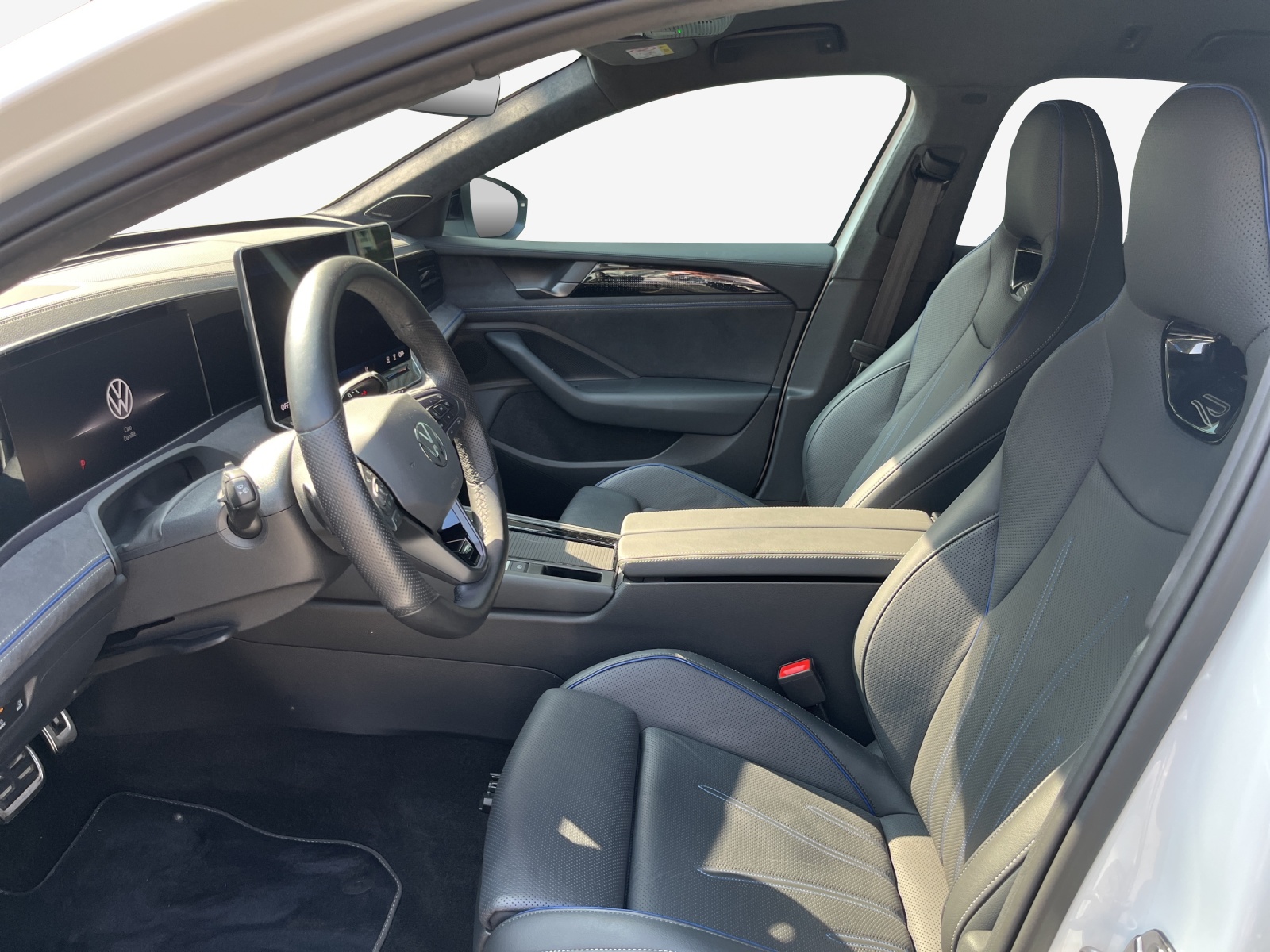 VW Passat Variant 2.0 TSI evo4 R-Line 4 Motion DSG-image-7
