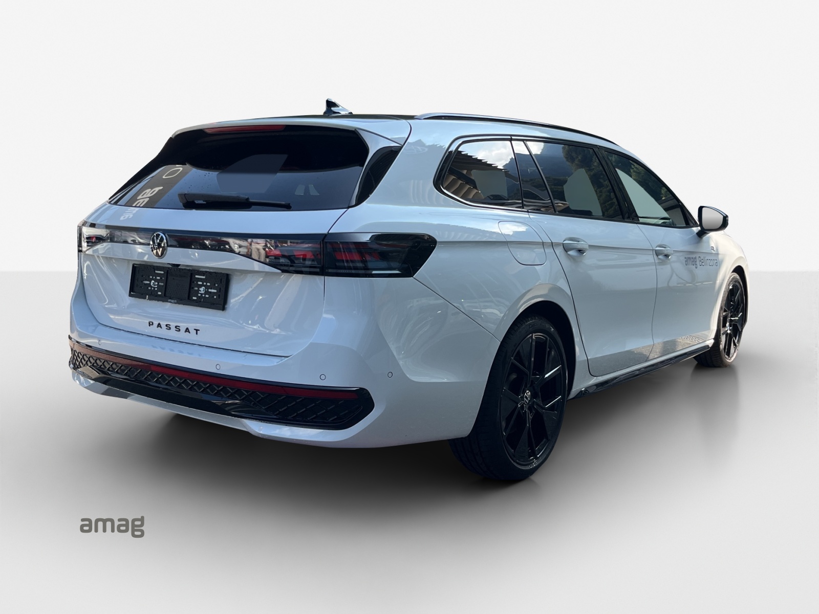 VW Passat Variant 2.0 TSI evo4 R-Line 4 Motion DSG-image-4