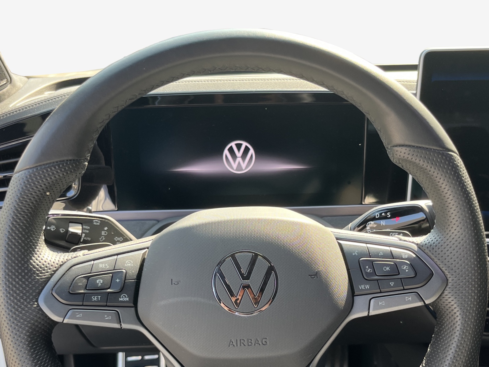 VW Passat Variant 2.0 TSI evo4 R-Line 4 Motion DSG-image-9