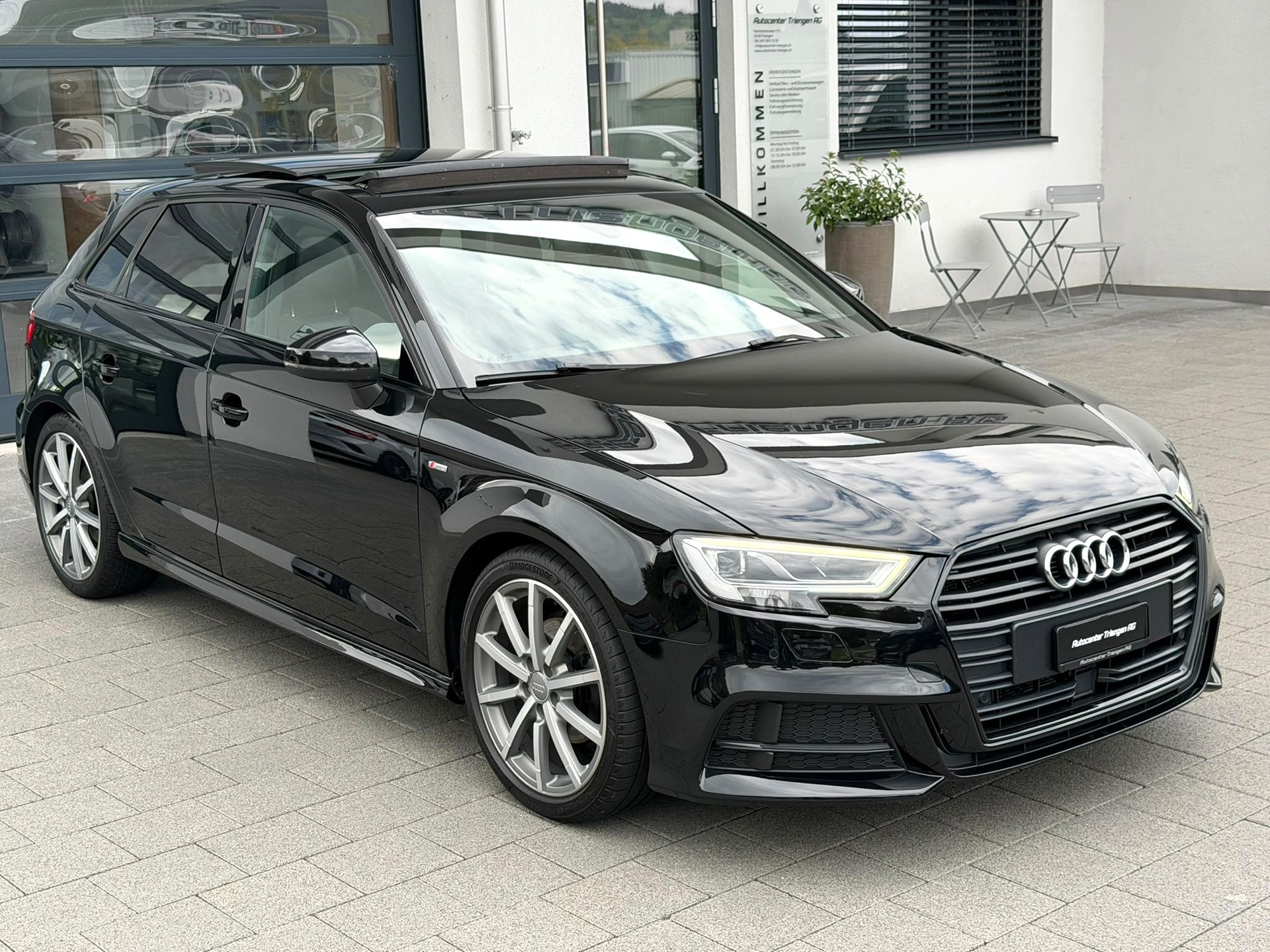 AUDI A3 Sportback 35 TFSI Sport S-tronic-image-0