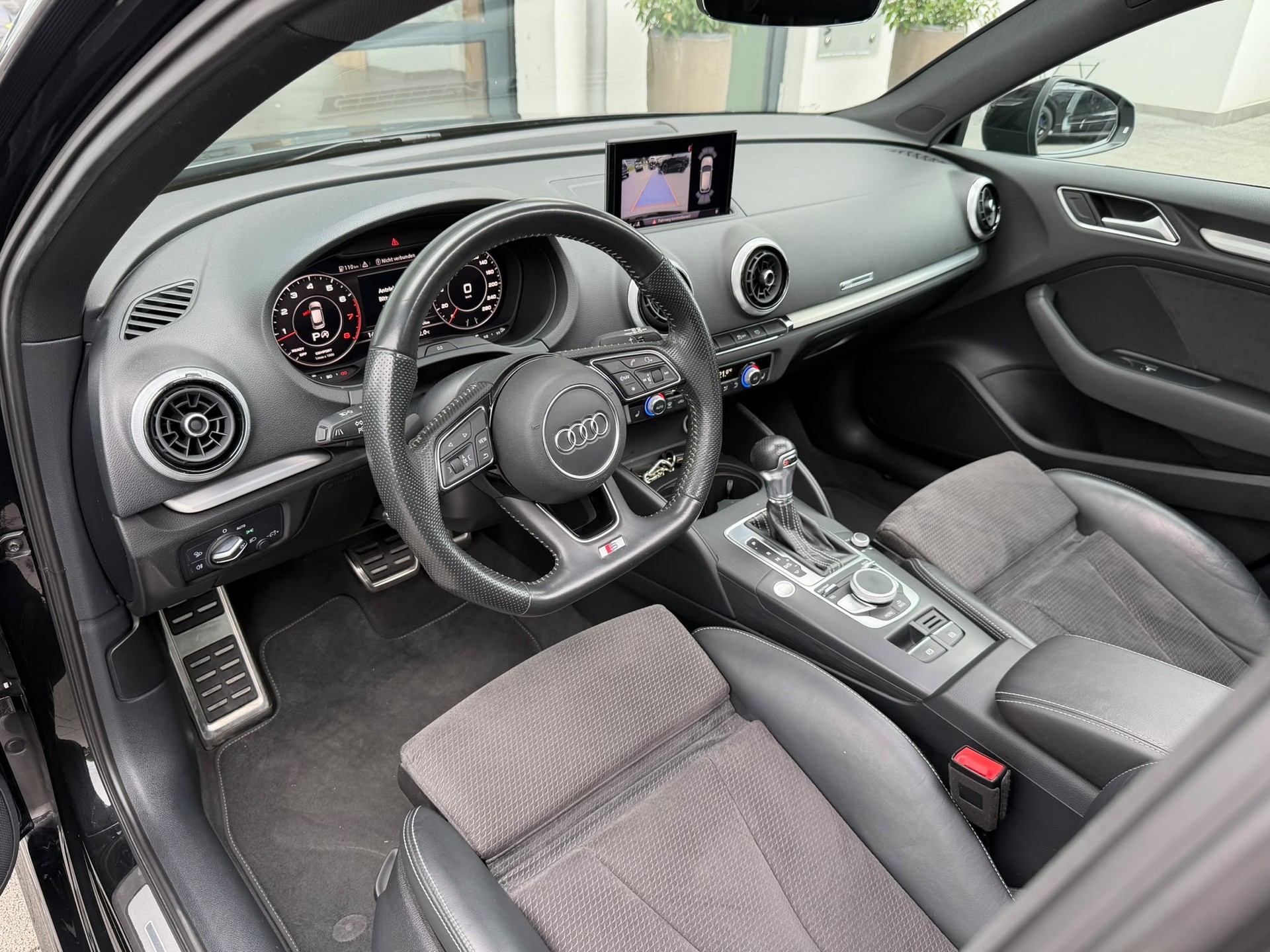 AUDI A3 Sportback 35 TFSI Sport S-tronic-image-11
