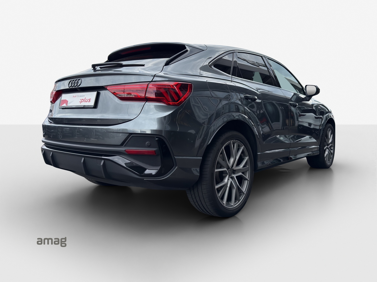 AUDI Q3 Sportback 35 TFSI S line Attraction S-tronic-image-4