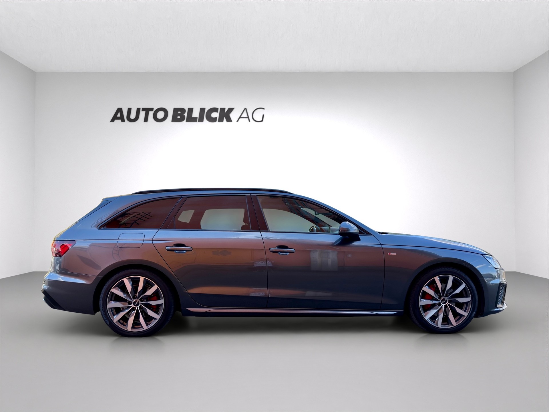 AUDI A4 Avant 40 TDI S line Attraction quattro S-tronic-image-3