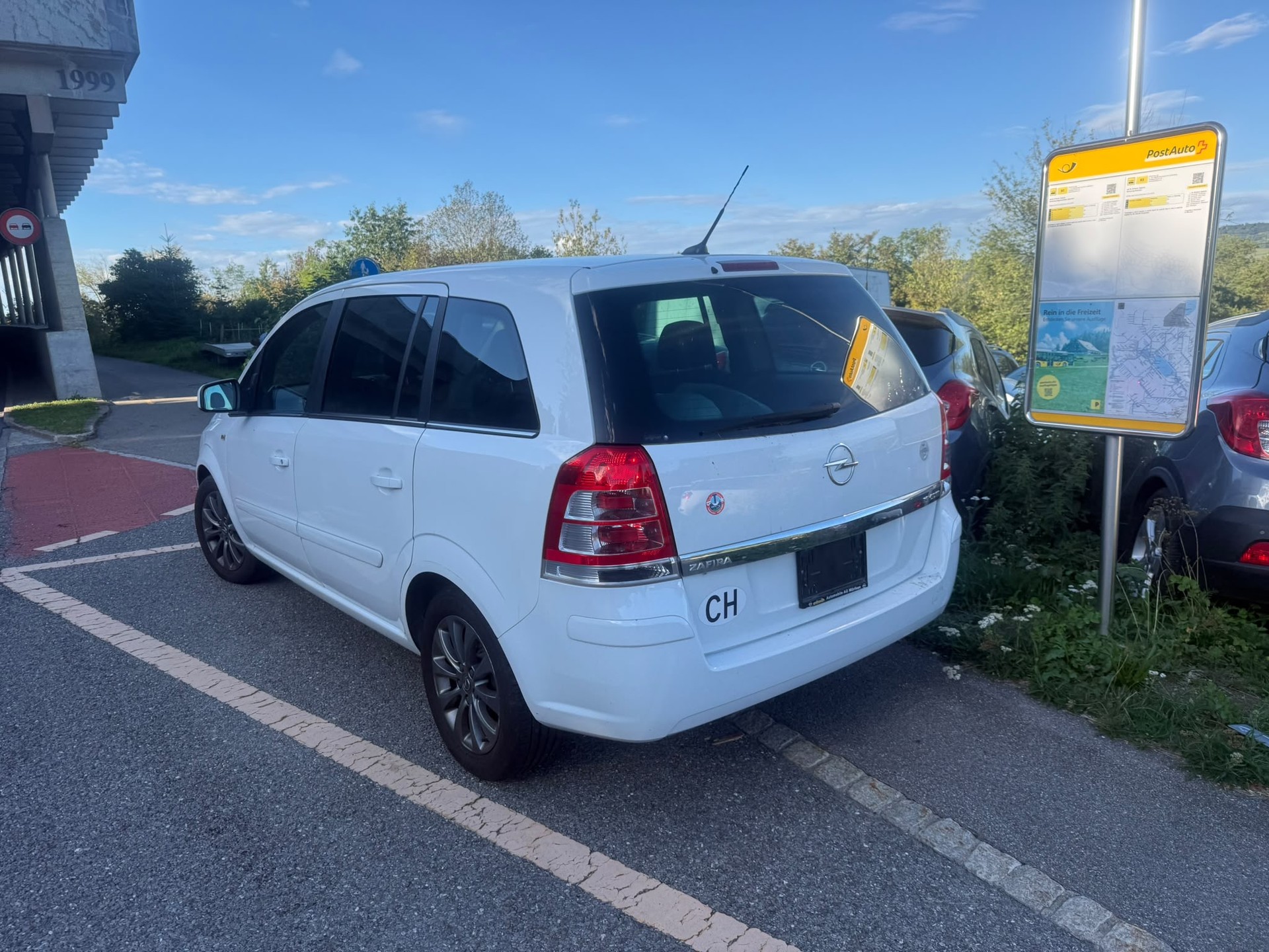 OPEL Zafira 1.9 CDTI Holiday Automatic-image-1