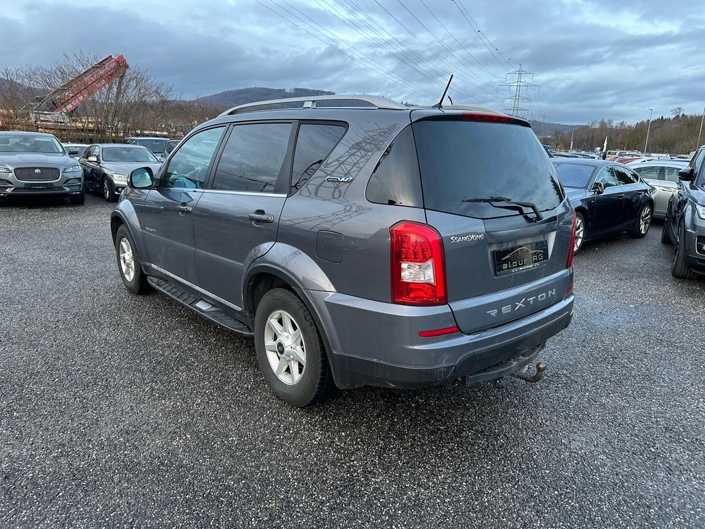 KGM-SsangYong Rexton RX220 e-XDi Executive 4WD Automatic-image-3