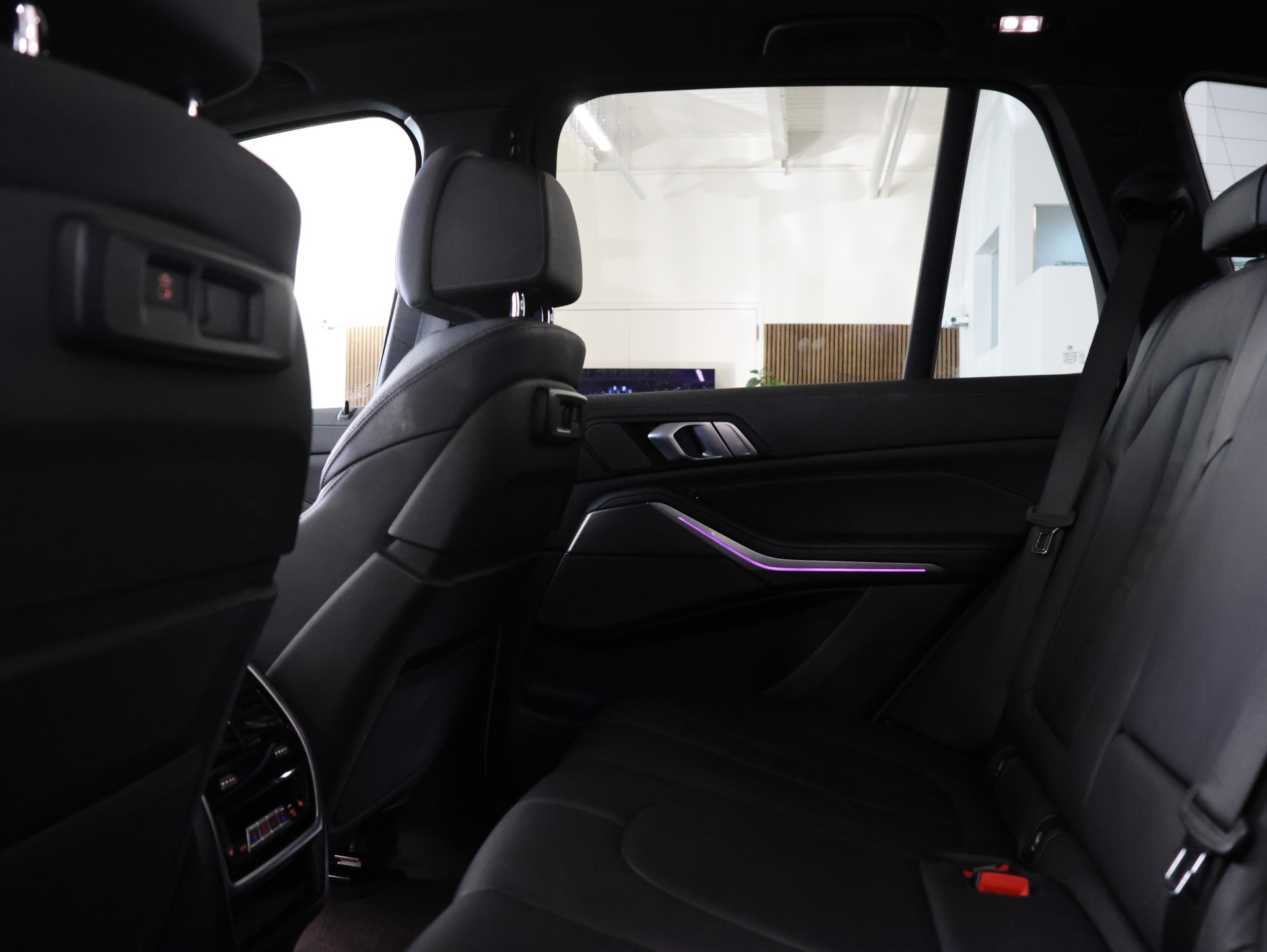 BMW X5 xDrive45e M Sport Steptronic *MASSAGESITZE*-image-35