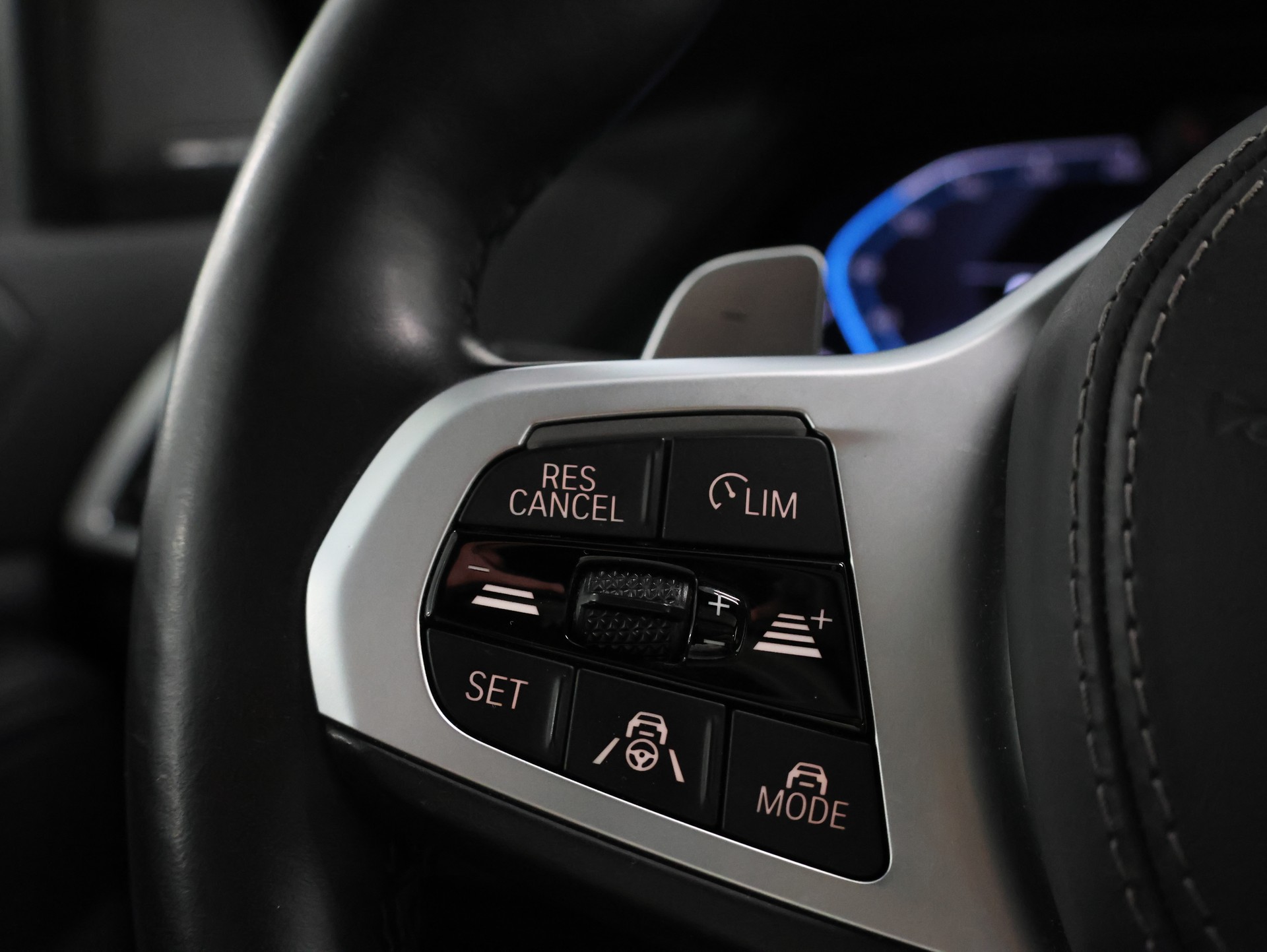 BMW X5 xDrive45e M Sport Steptronic *MASSAGESITZE*-image-19