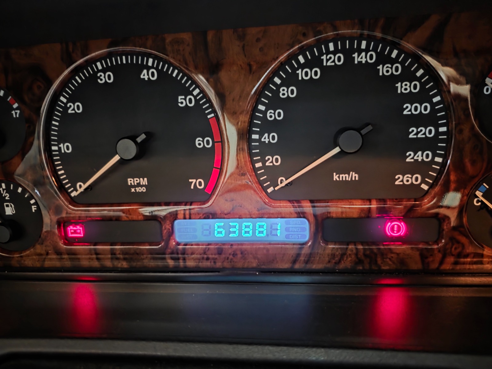 JAGUAR XJ6 3.2-image-7