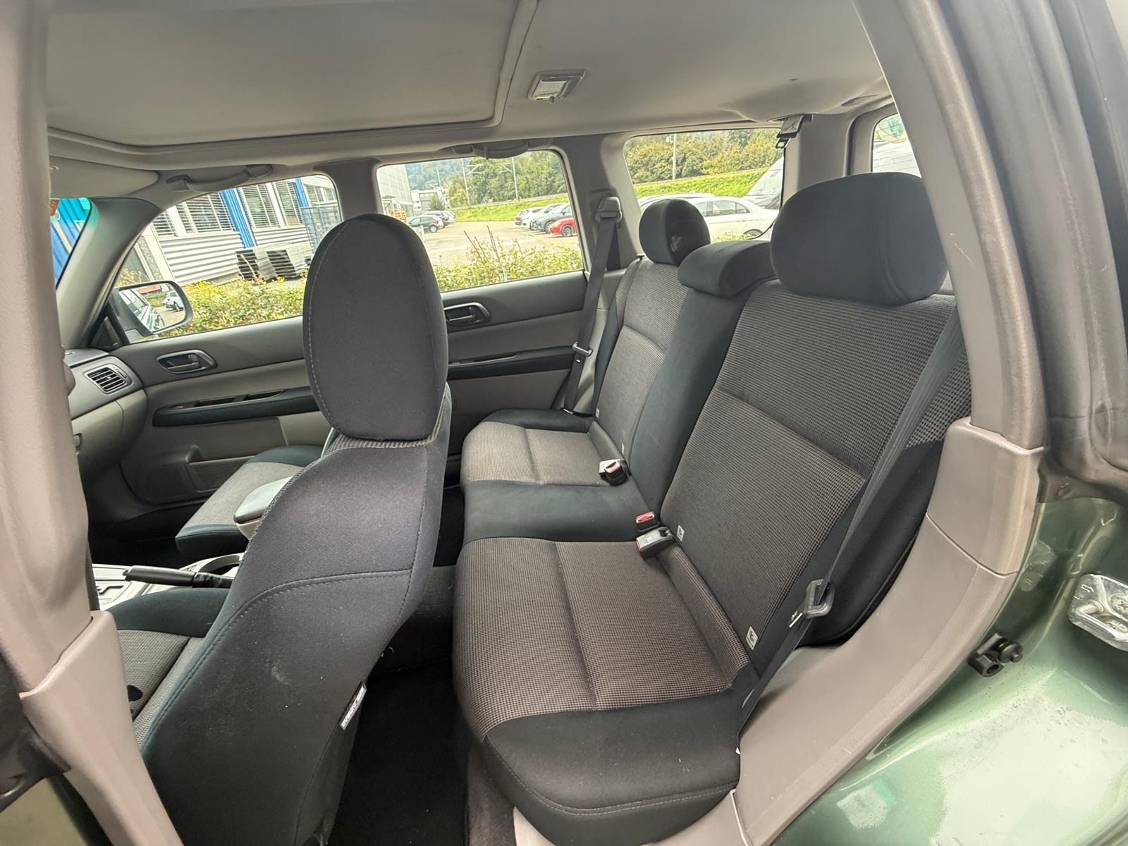SUBARU Forester 2.0X (Swiss)-image-7