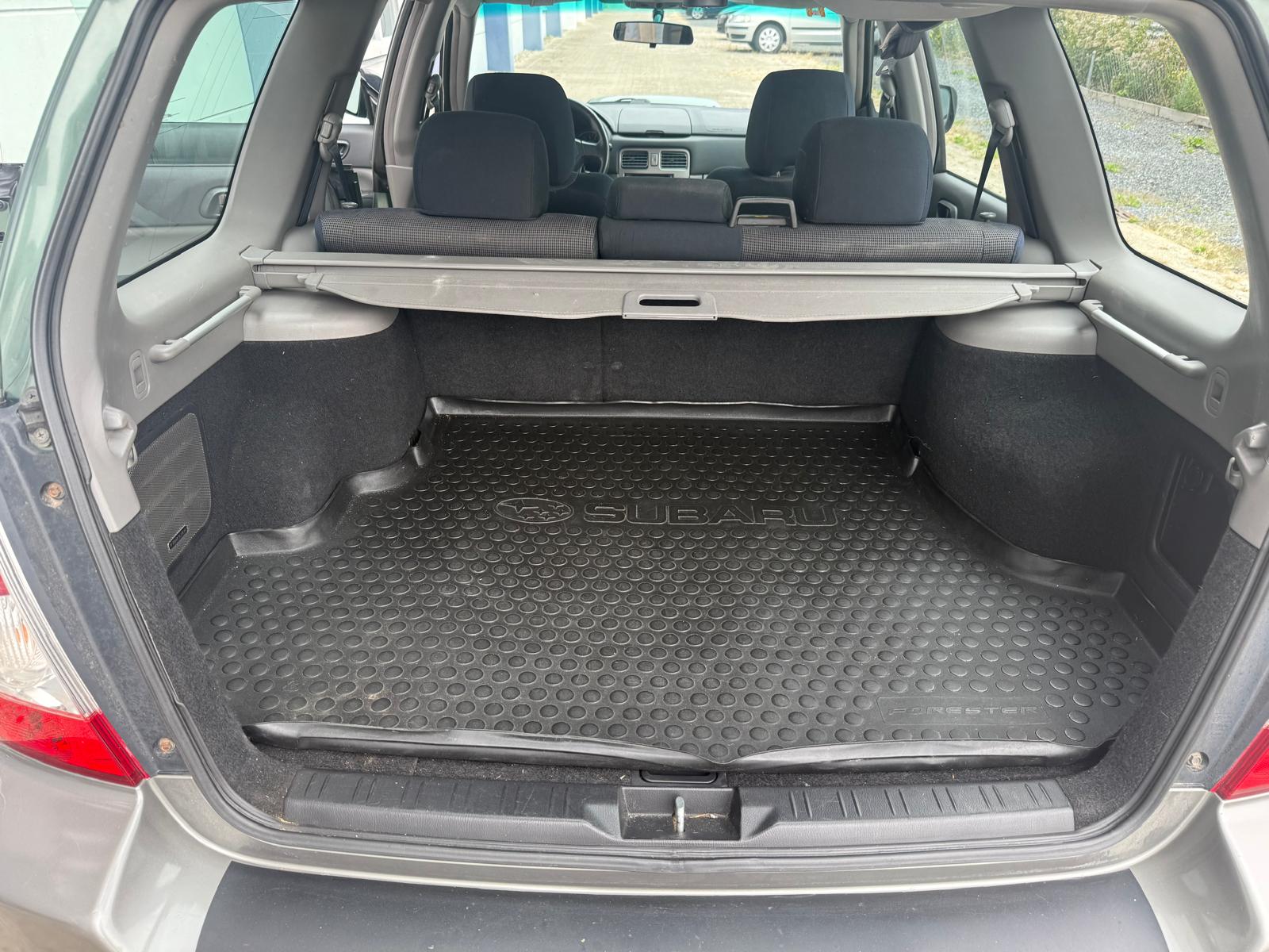 SUBARU Forester 2.0X (Swiss)-image-9