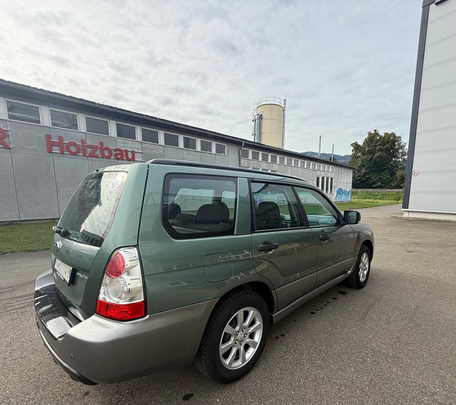 SUBARU Forester 2.0X (Swiss)-image-4