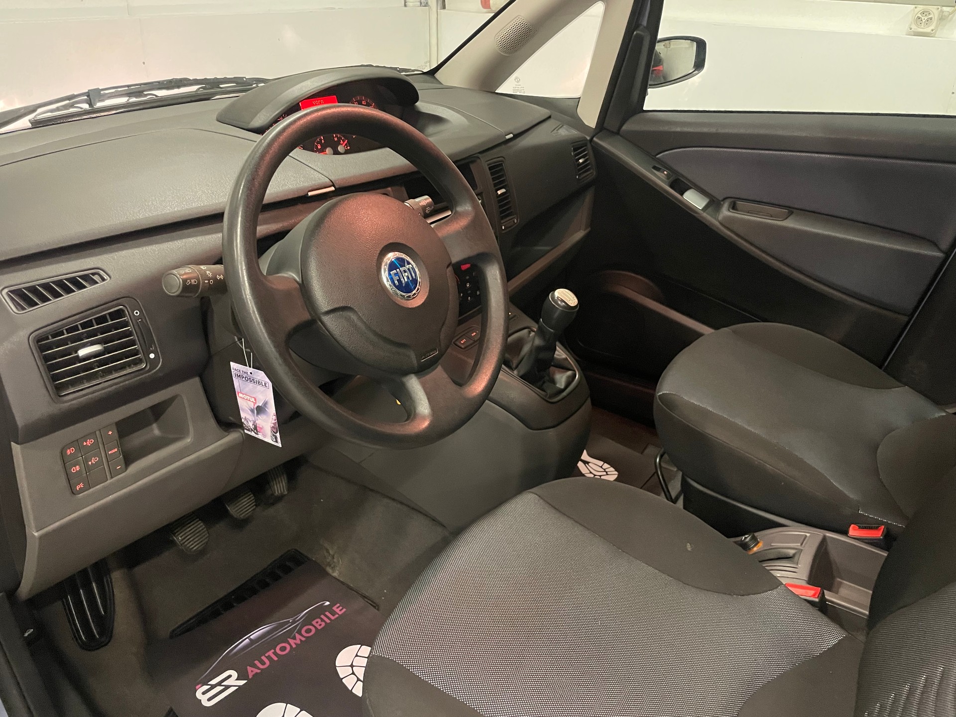 FIAT Idea 1.3 16V JTD Dynamic-image-11