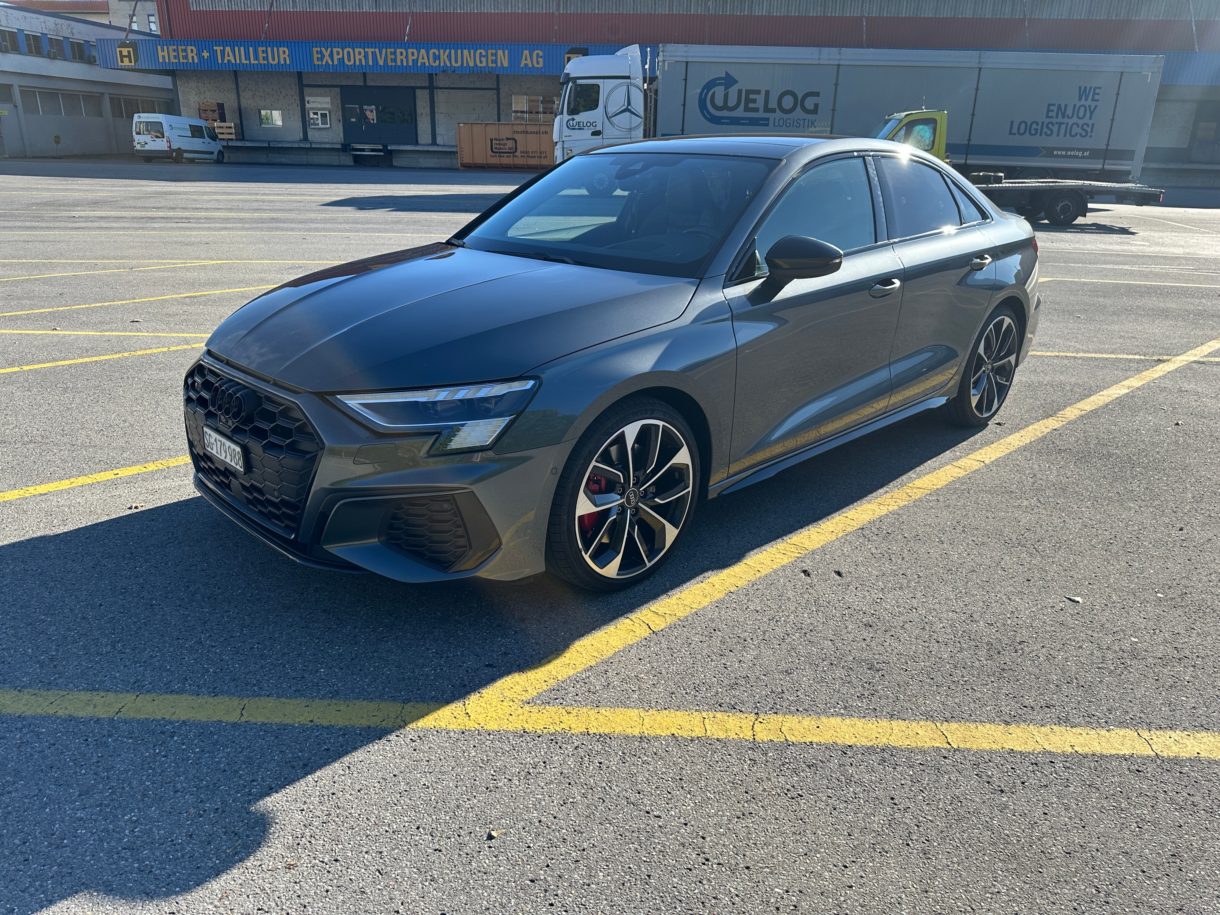 Car photo