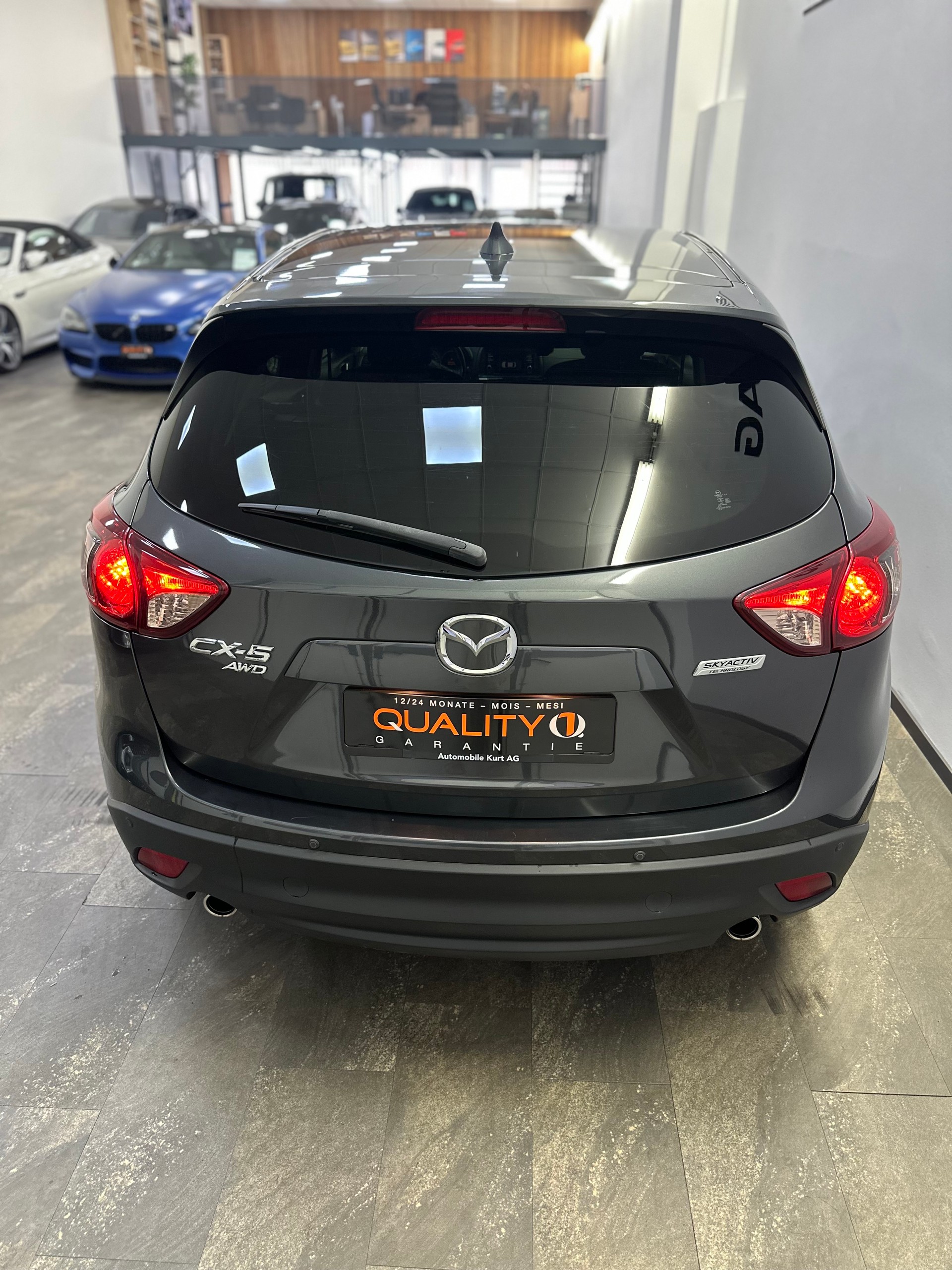 MAZDA CX-5 2.2 D Revolution AWD-image-4