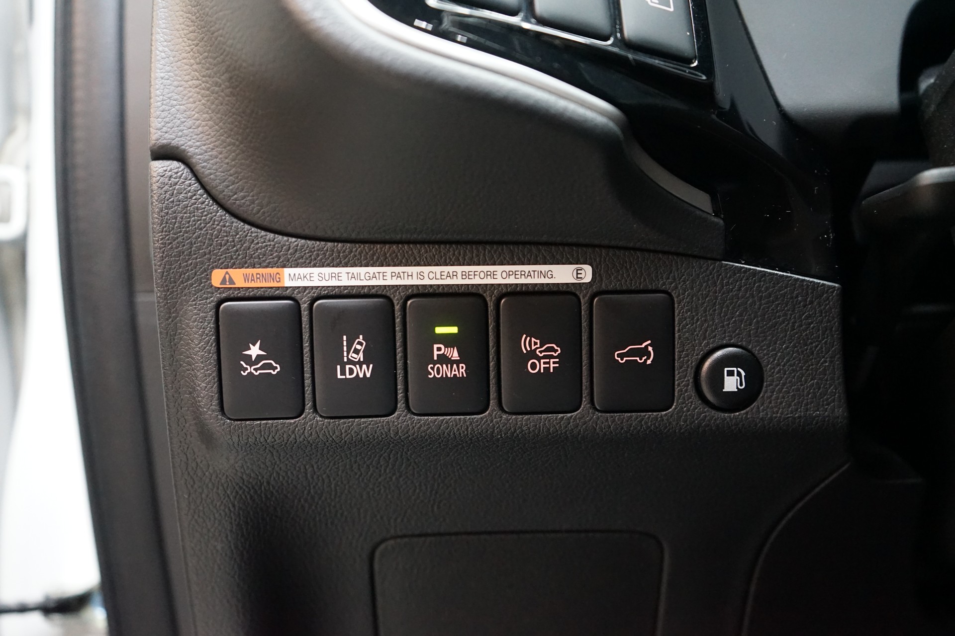 MITSUBISHI Outlander 2.4 PHEV Style 4WD Automatic-image-17