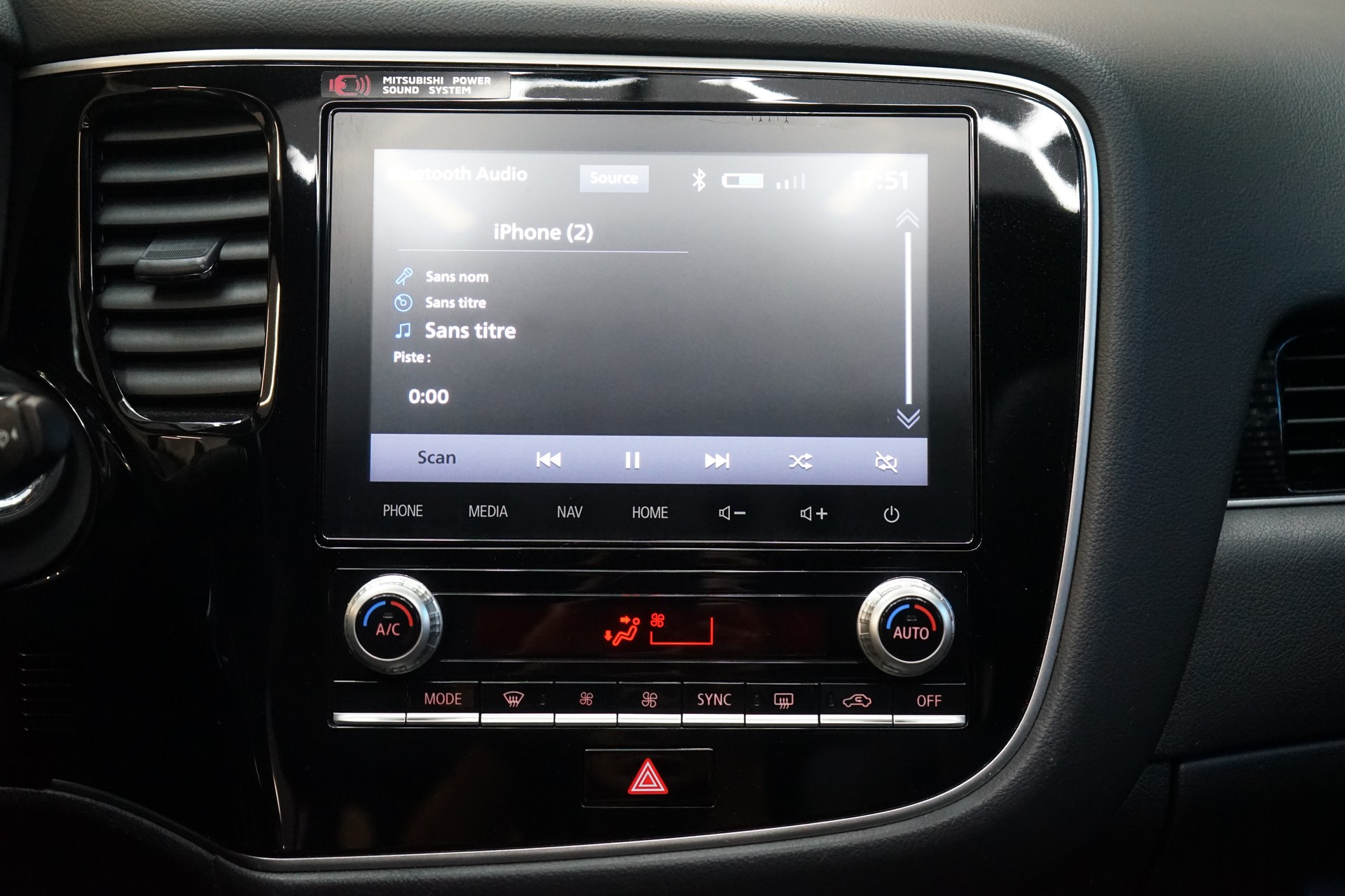 MITSUBISHI Outlander 2.4 PHEV Style 4WD Automatic-image-13