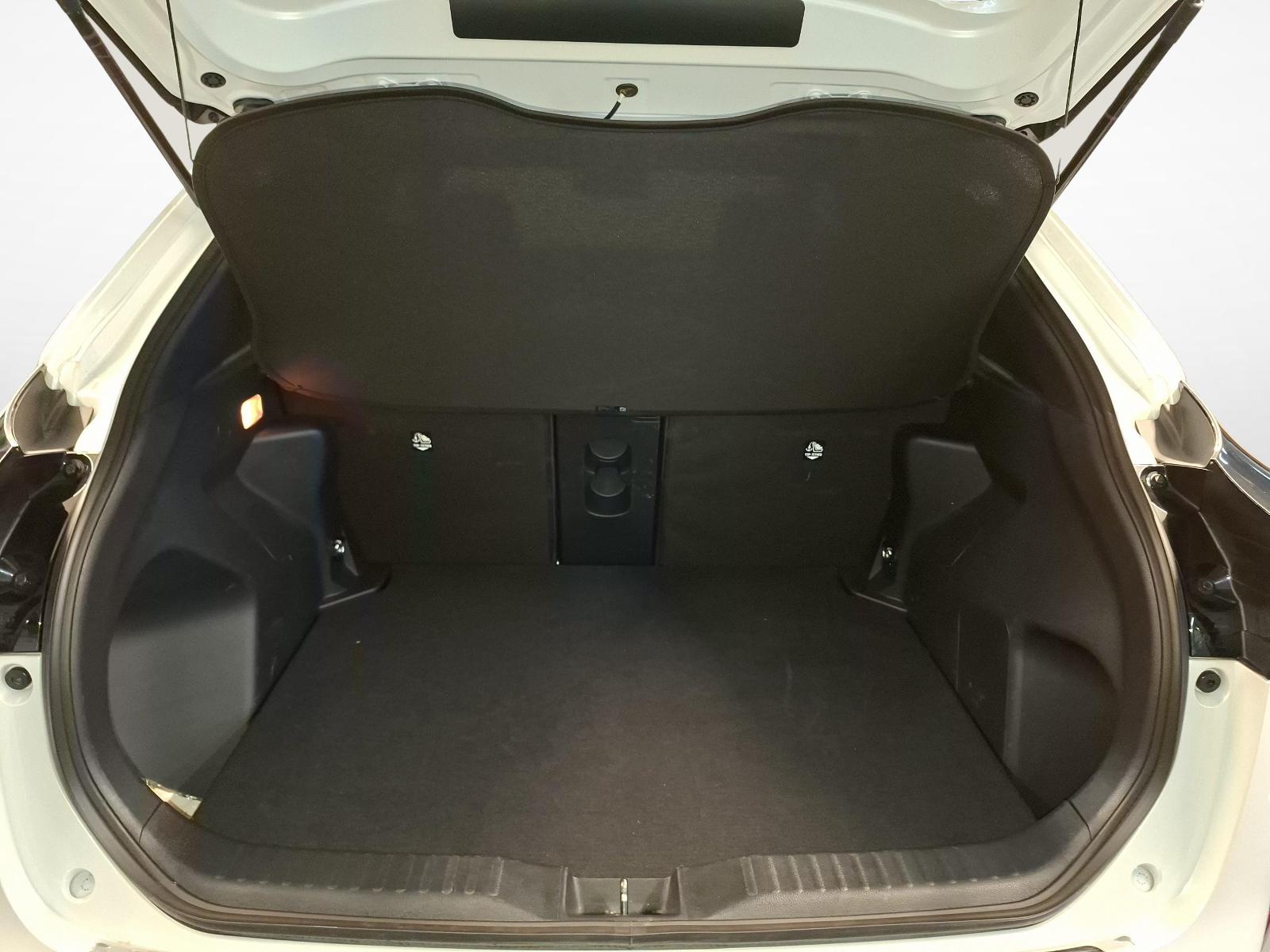 TOYOTA Yaris Cross 1.5 VVT-i HSD Trend AWD-i-image-11