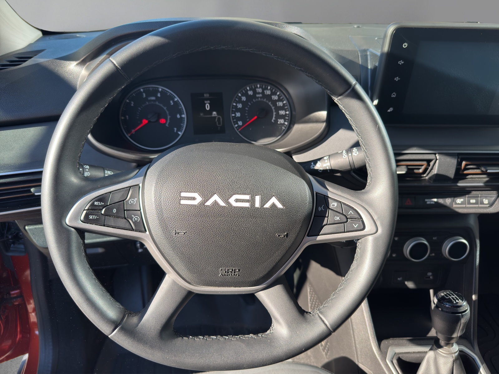DACIA Jogger TCe 110 Extreme-image-6