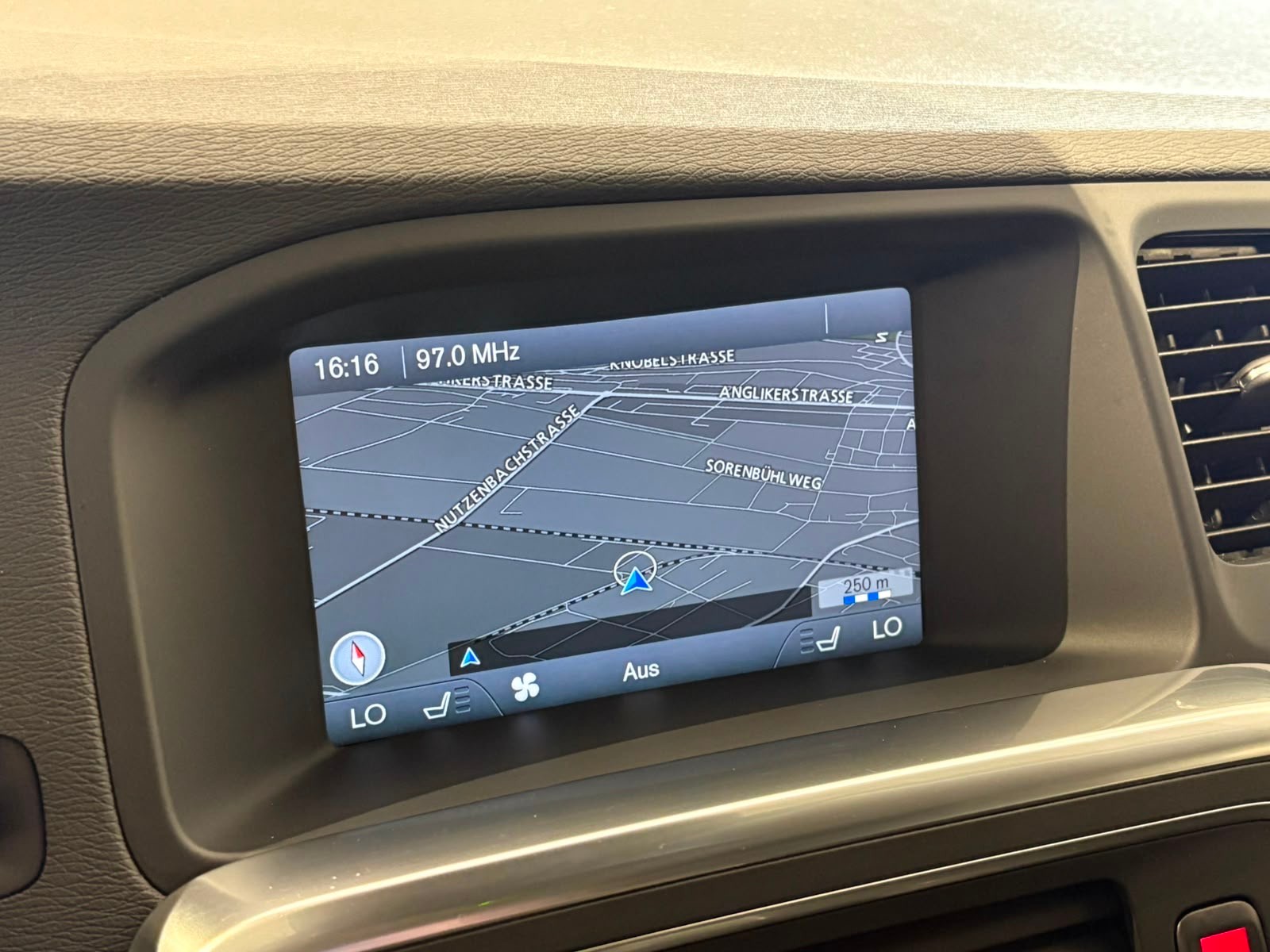 VOLVO V60 T6 AWD Summum Geartronic Automat 304 PS-image-9