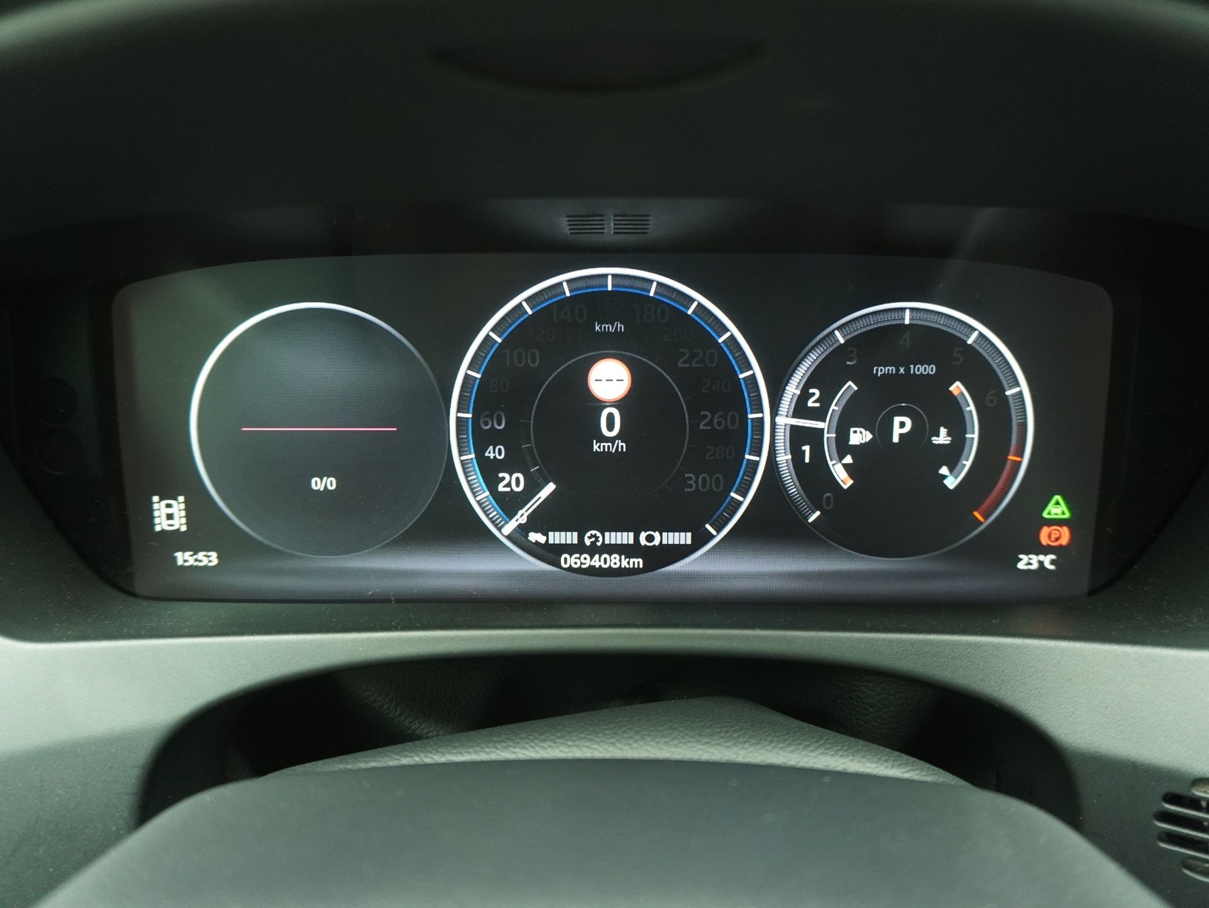 JAGUAR F-Pace 3.0 V6 S/C S AWD-image-15
