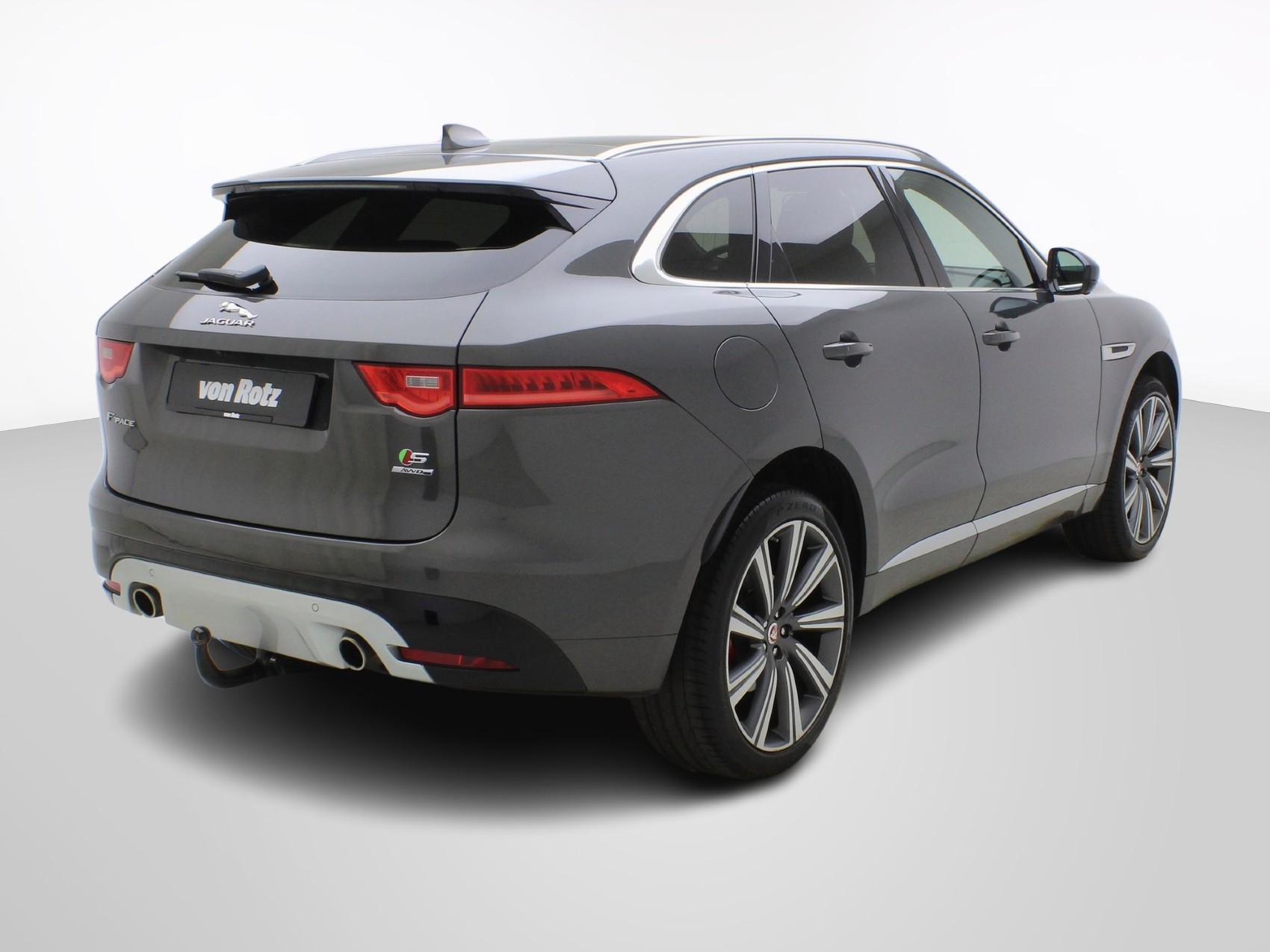 JAGUAR F-Pace 3.0 V6 S/C S AWD-image-4