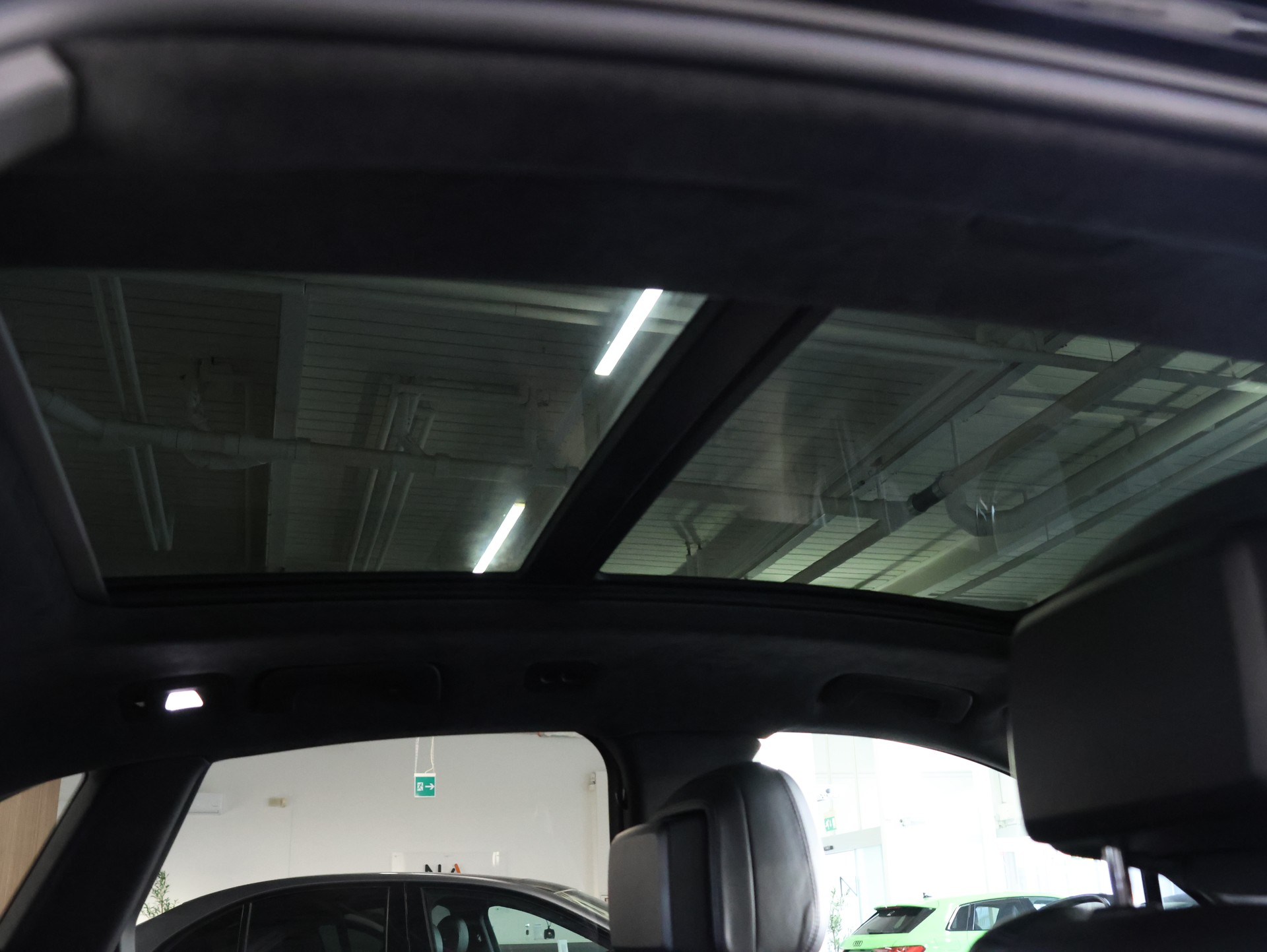 PORSCHE Macan Turbo PDK *SPORT-CHRONO*-image-23
