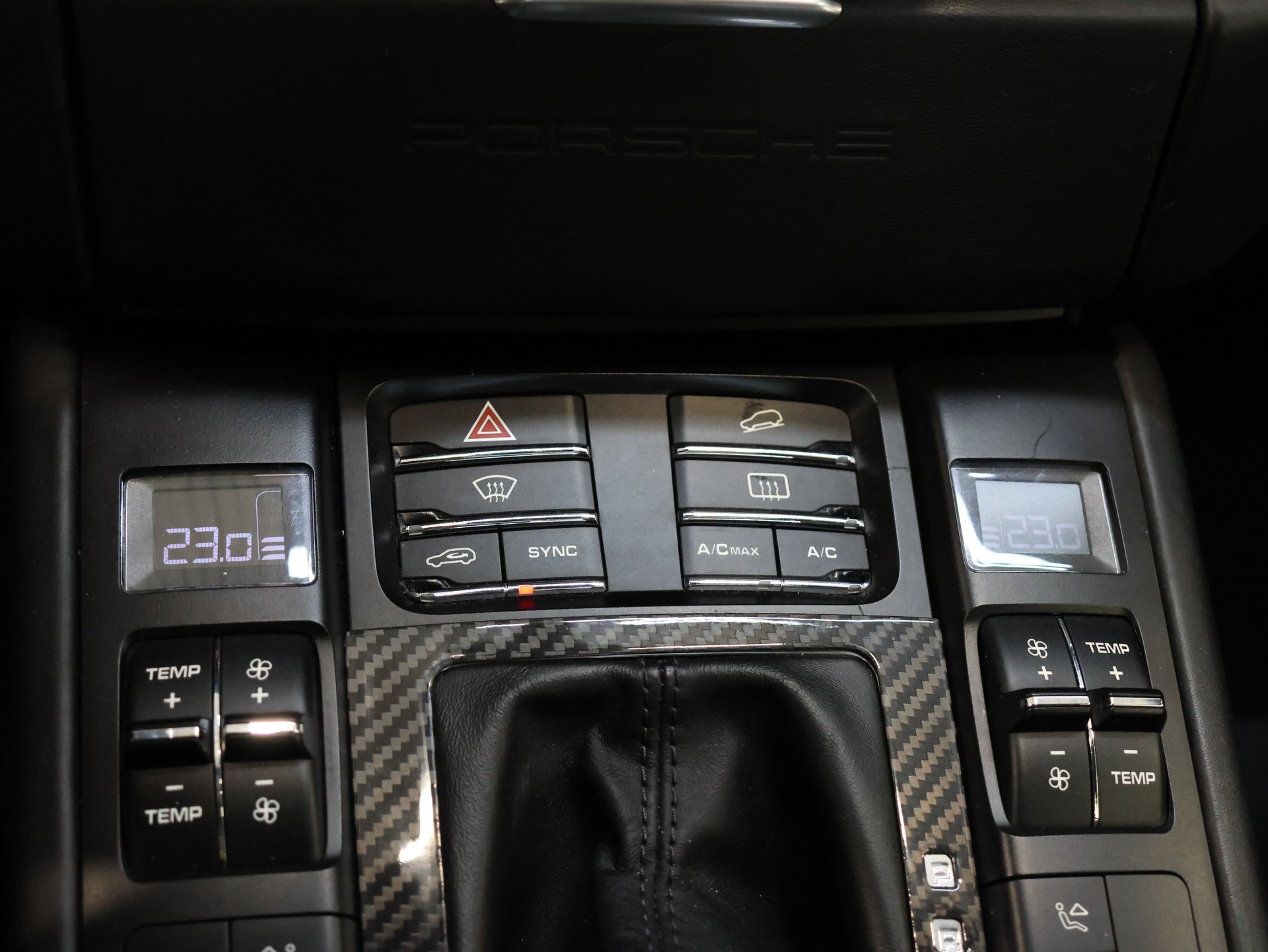 PORSCHE Macan Turbo PDK *SPORT-CHRONO*-image-13