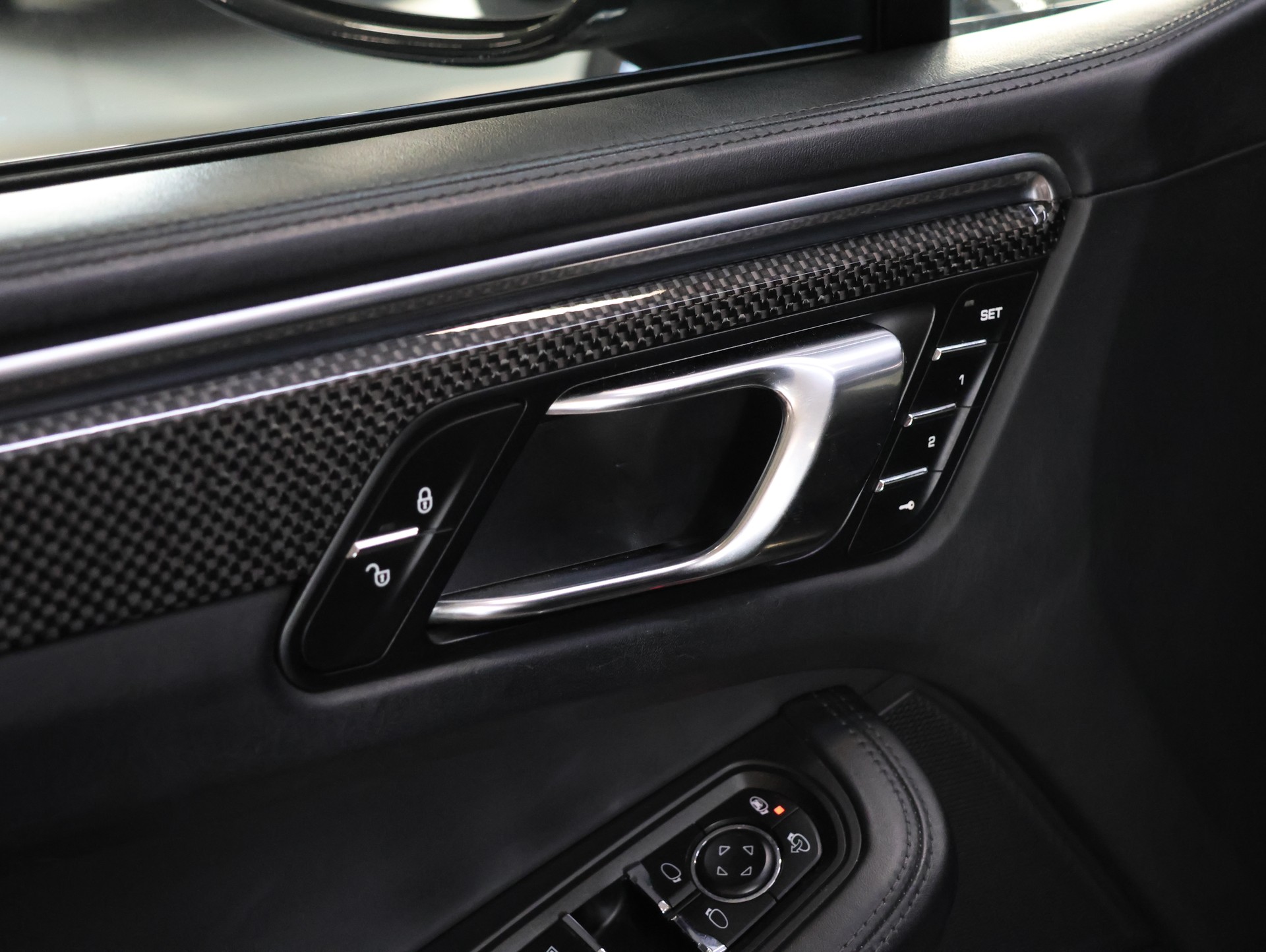 PORSCHE Macan Turbo PDK *SPORT-CHRONO*-image-7