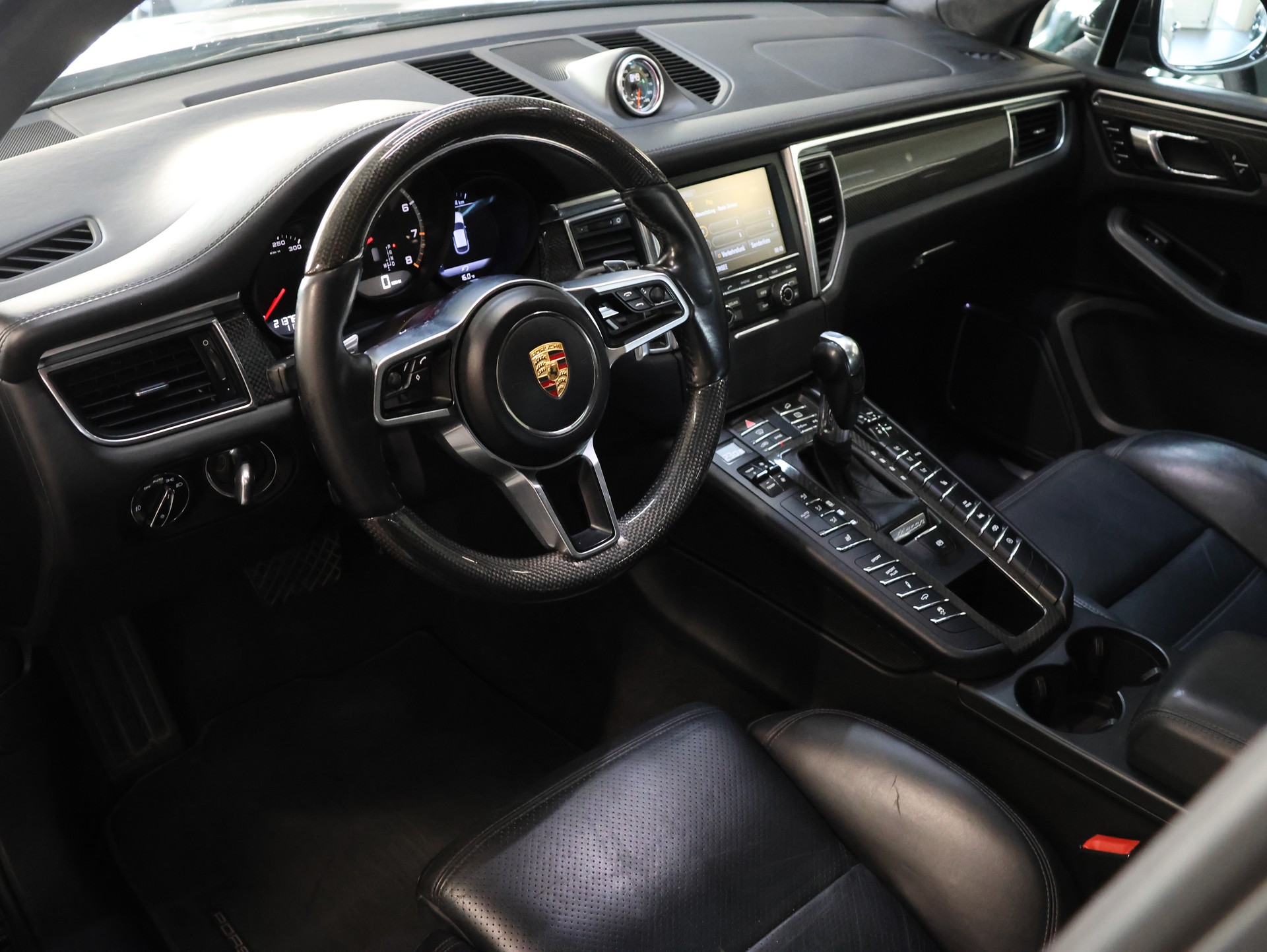 PORSCHE Macan Turbo PDK *SPORT-CHRONO*-image-9
