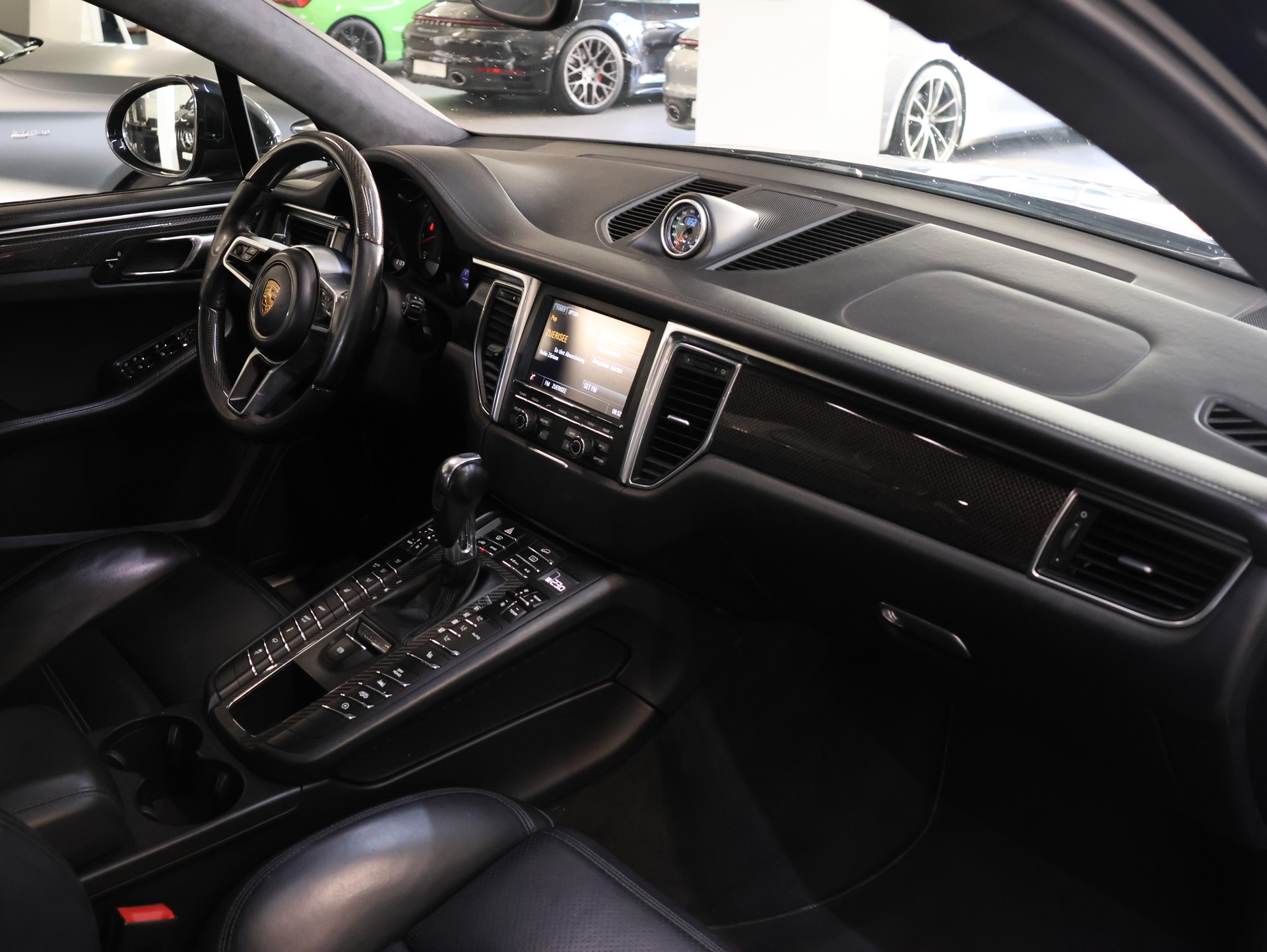 PORSCHE Macan Turbo PDK *SPORT-CHRONO*-image-19