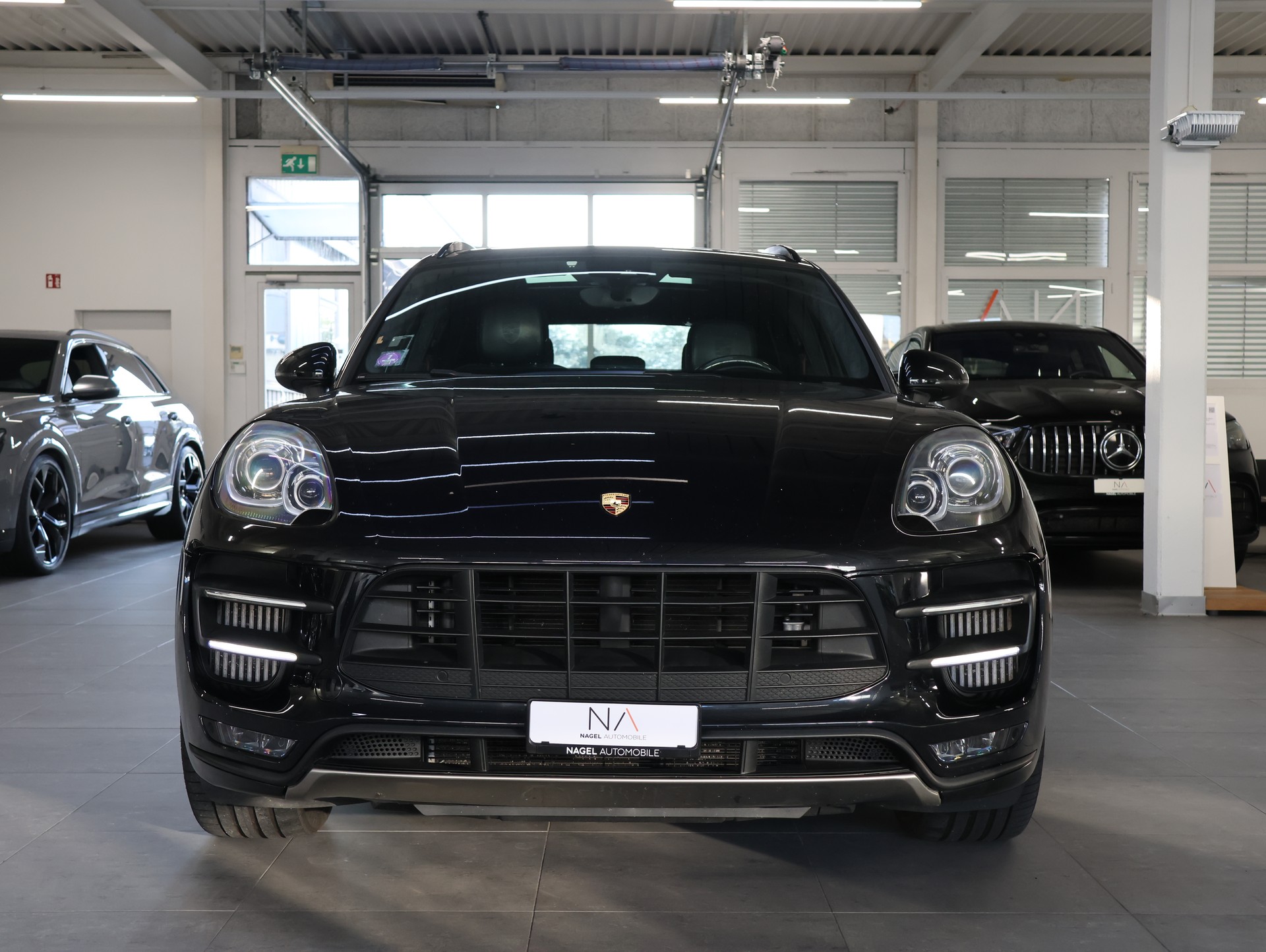 PORSCHE Macan Turbo PDK *SPORT-CHRONO*-image-2