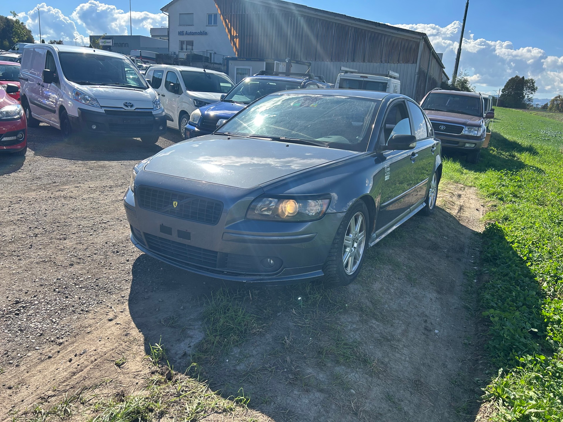 VOLVO S40 T5 Momentum-image-2