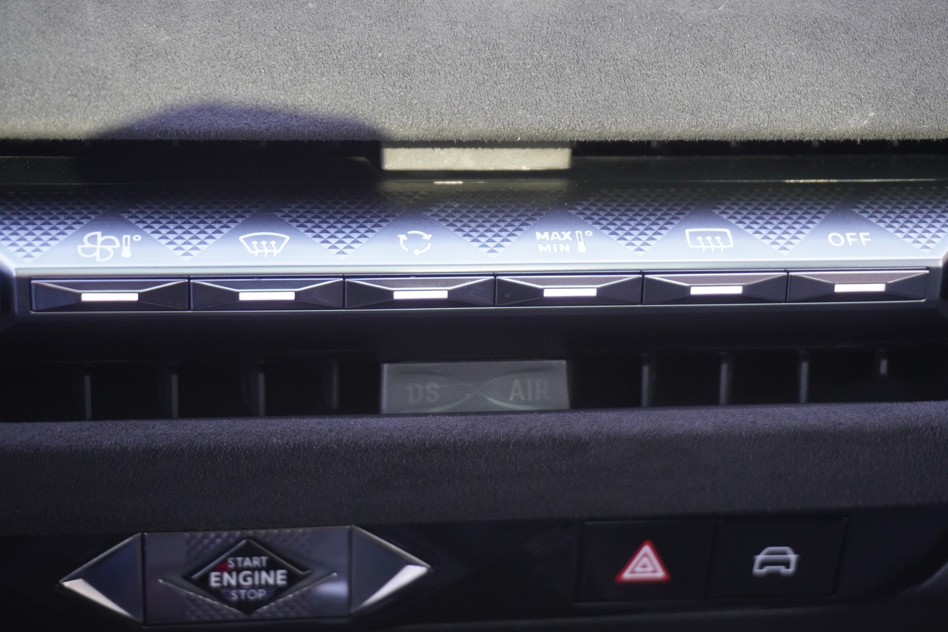 DS AUTOMOBILES DS 4 1.2 Pure Tech Ligne Noire EAT8-image-18