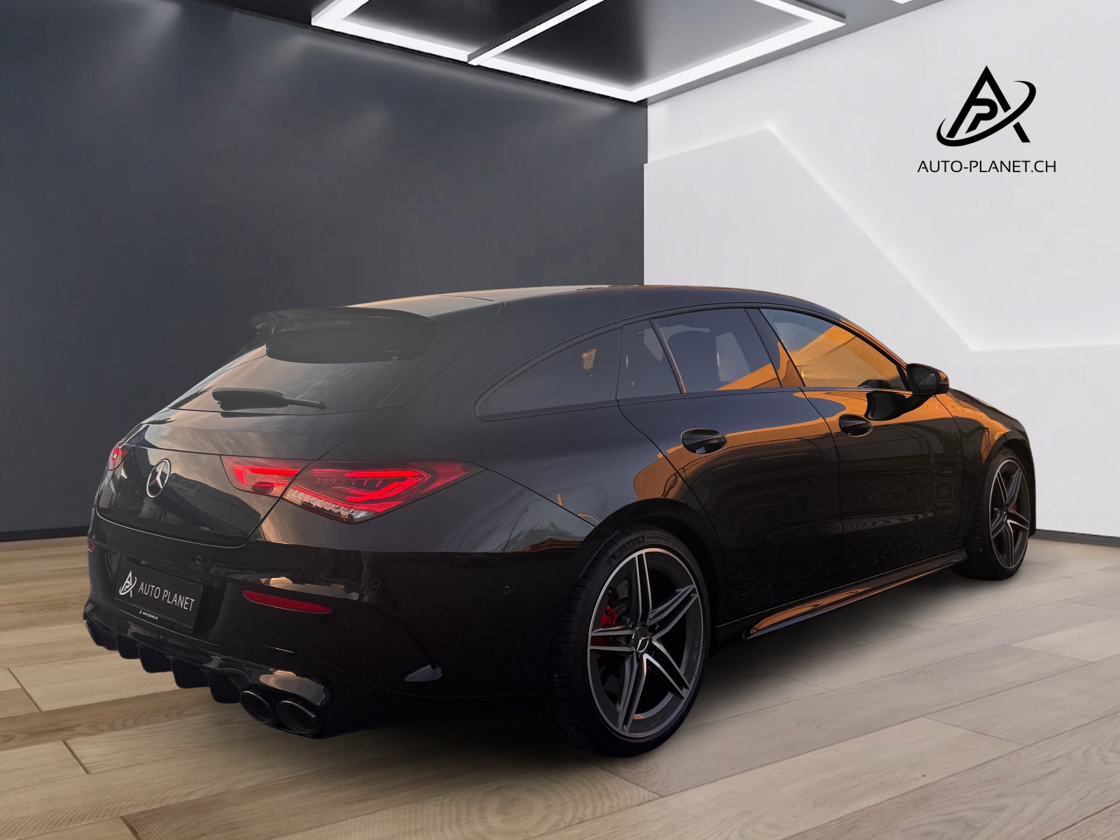 MERCEDES-BENZ CLA Shooting Brake 45 S AMG 4Matic+ 8G-DCT-showroom-element-3
