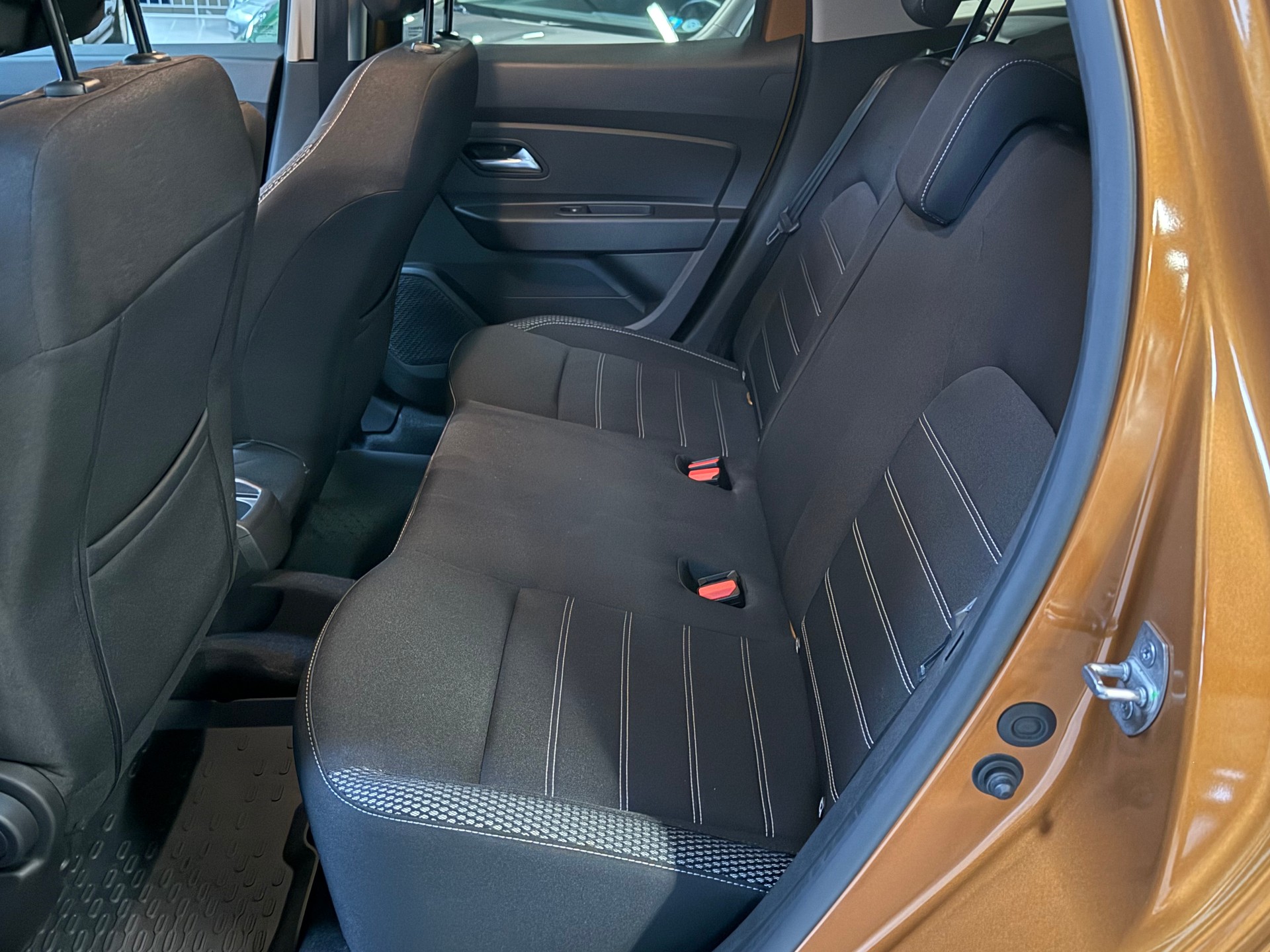 DACIA Duster TCe 150 Prestige 4x2-image-25