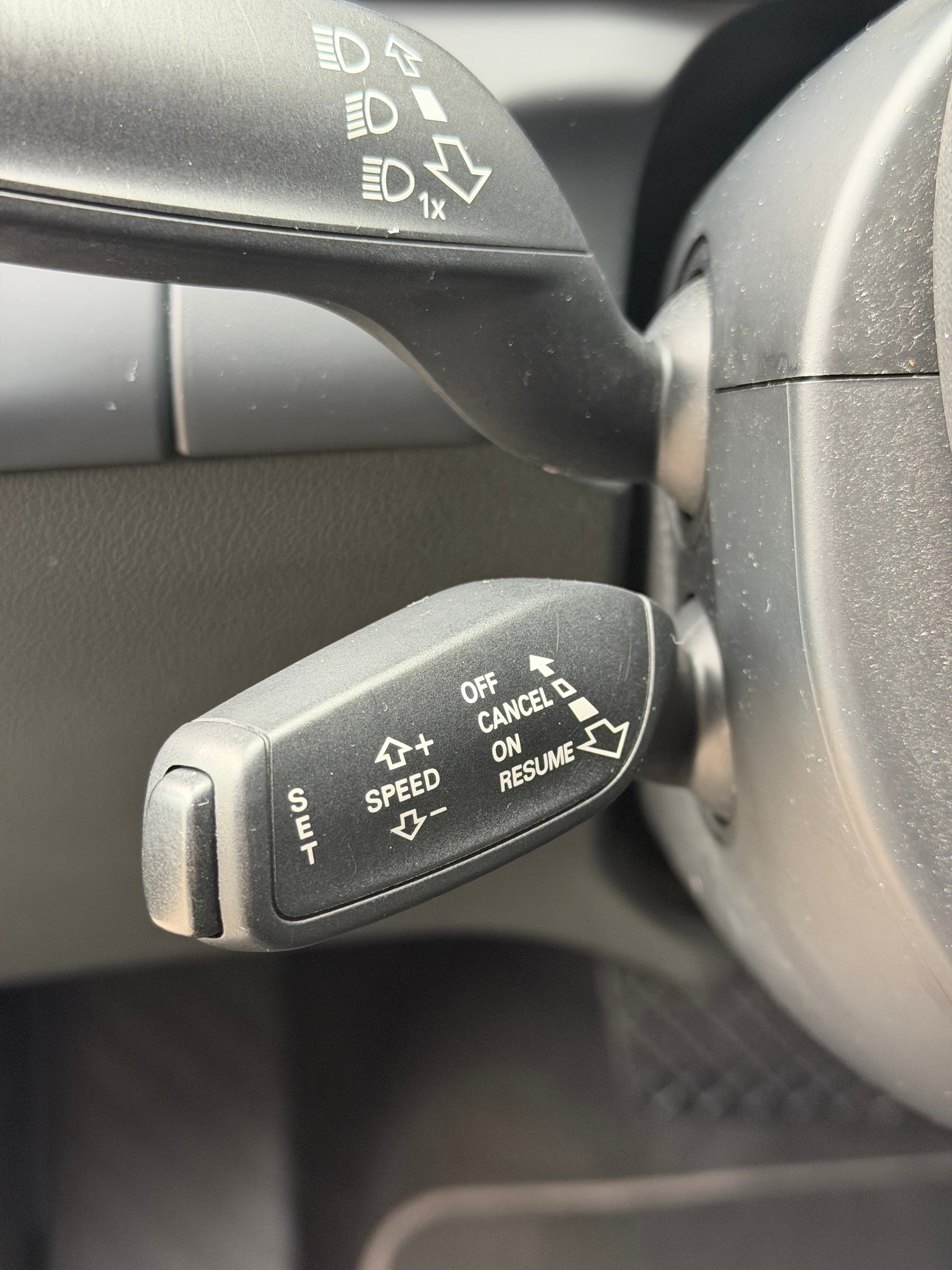 AUDI A4 Limousine 2.0 TDI multitronic-image-18