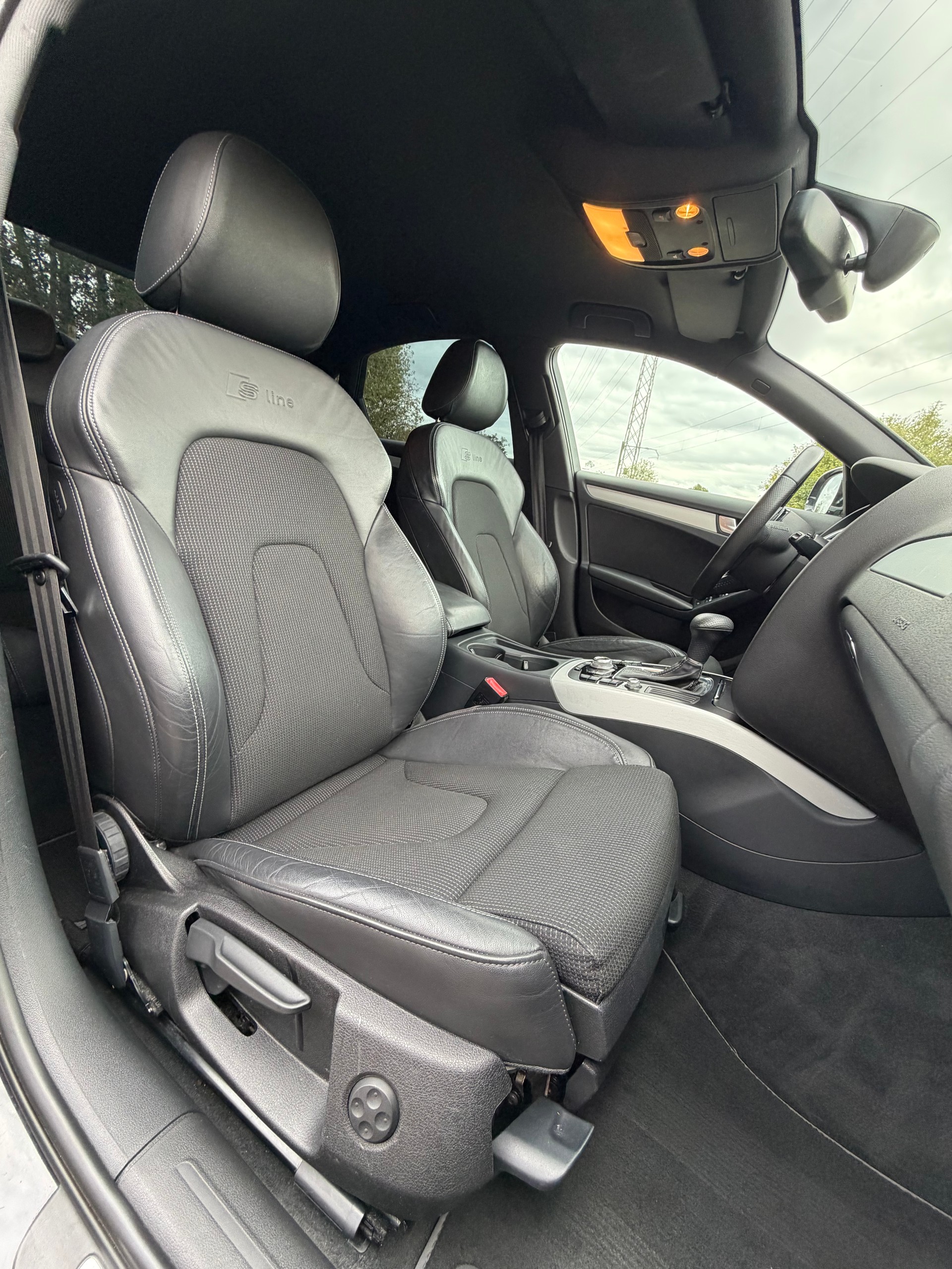 AUDI A4 Limousine 2.0 TDI multitronic-image-12