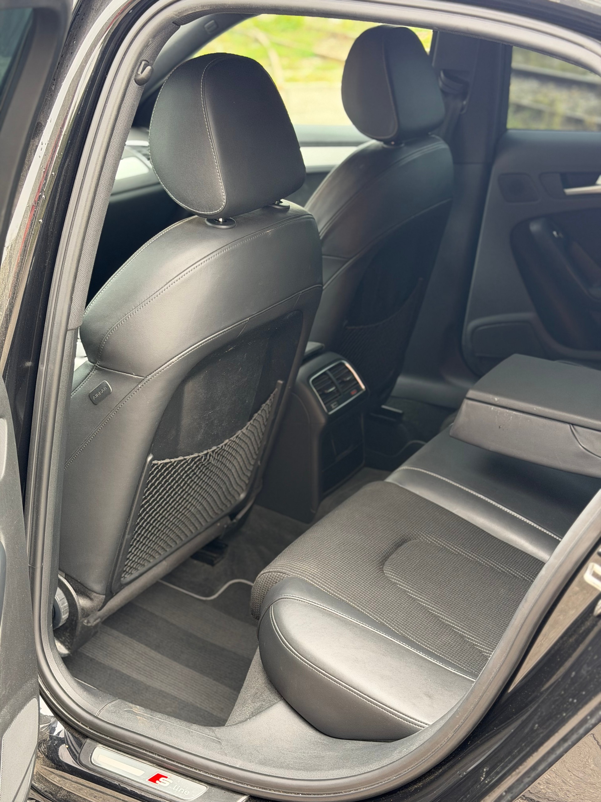 AUDI A4 Limousine 2.0 TDI multitronic-image-9